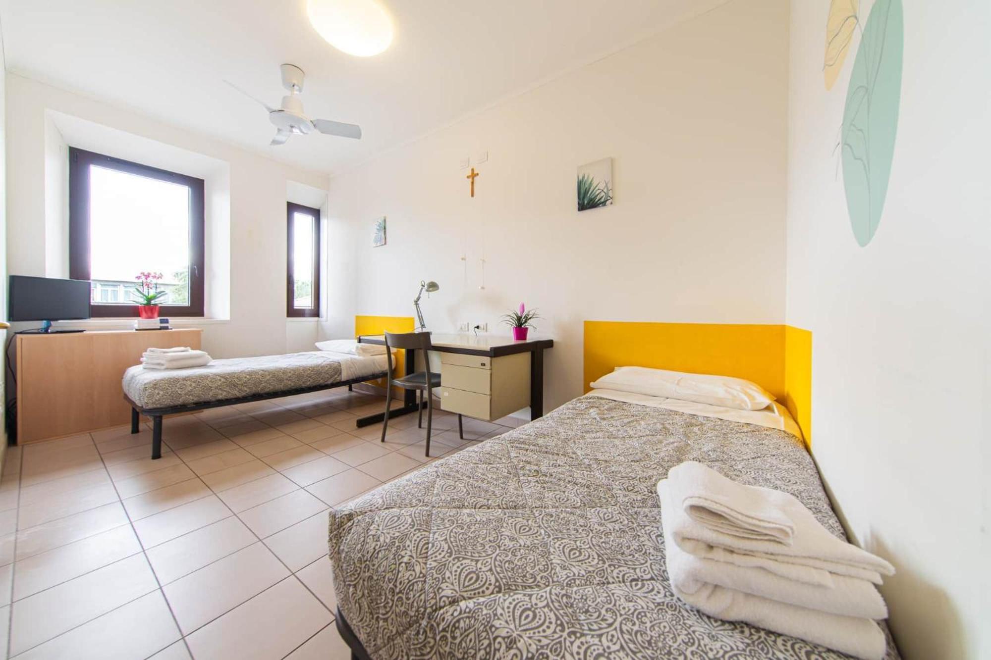 Camera Doppia con Letti Singoli con Bagno Privato