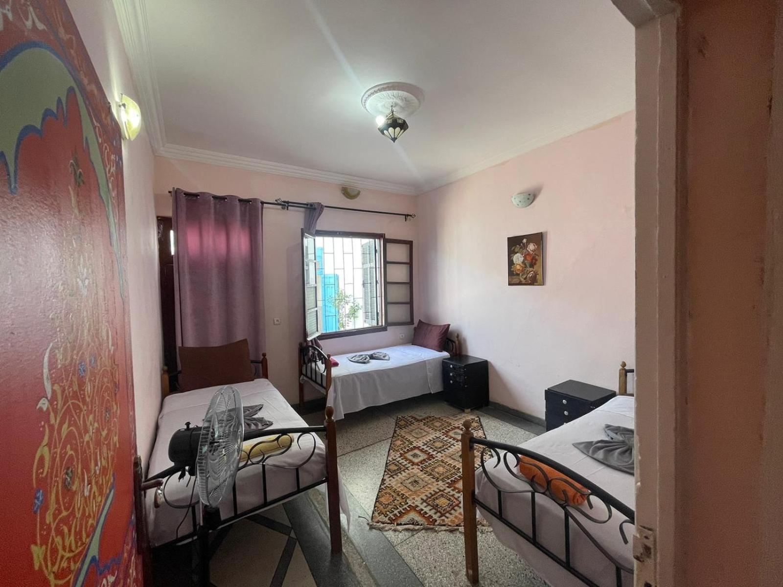 Mixed Dormitory Room,1592308462:JPEG