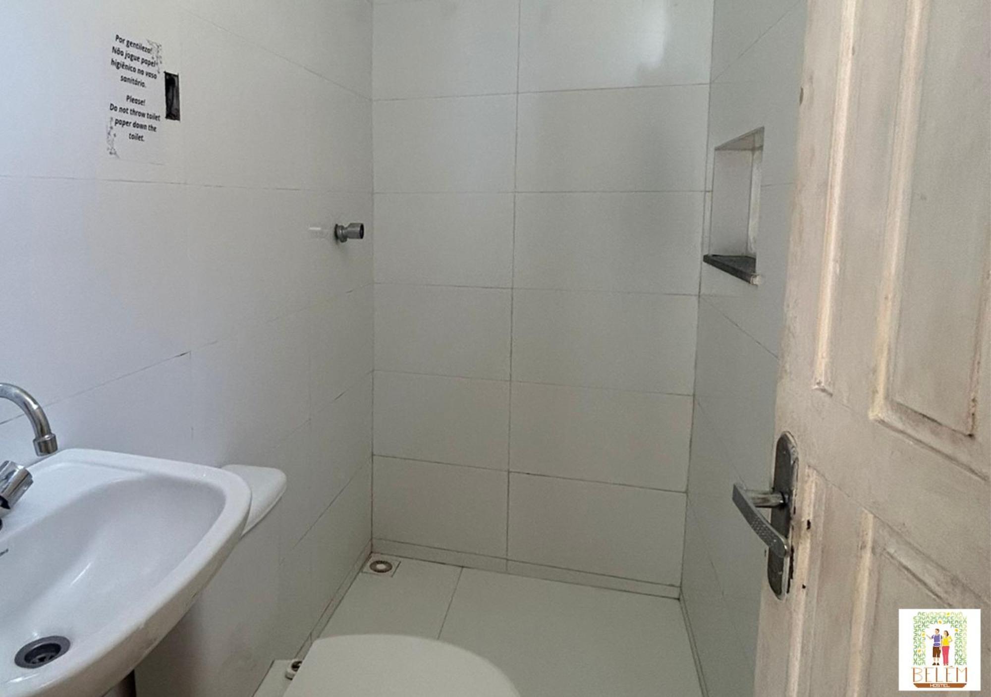 Quarto Quádruplo com Casa de Banho Privativa
