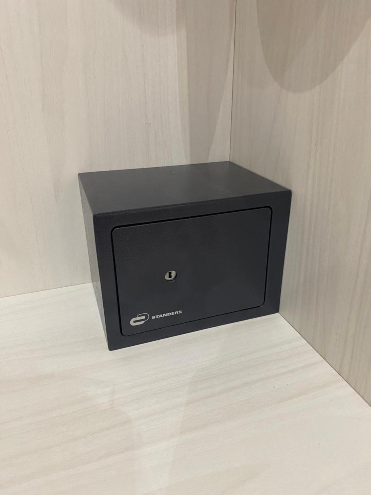 Deluxe Double Room,1596023235:JPEG