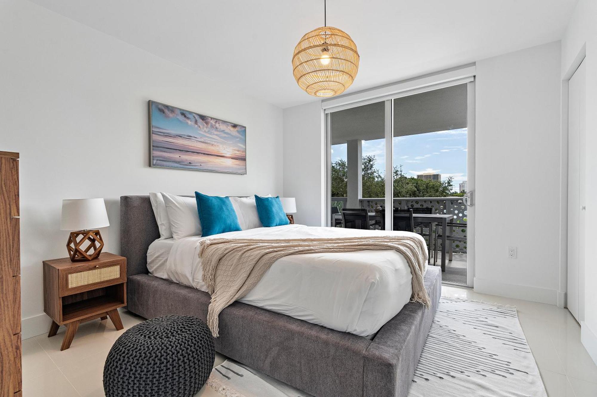 Two-Bedroom Deluxe Apartment with Harbour View,1597687599:JPEG