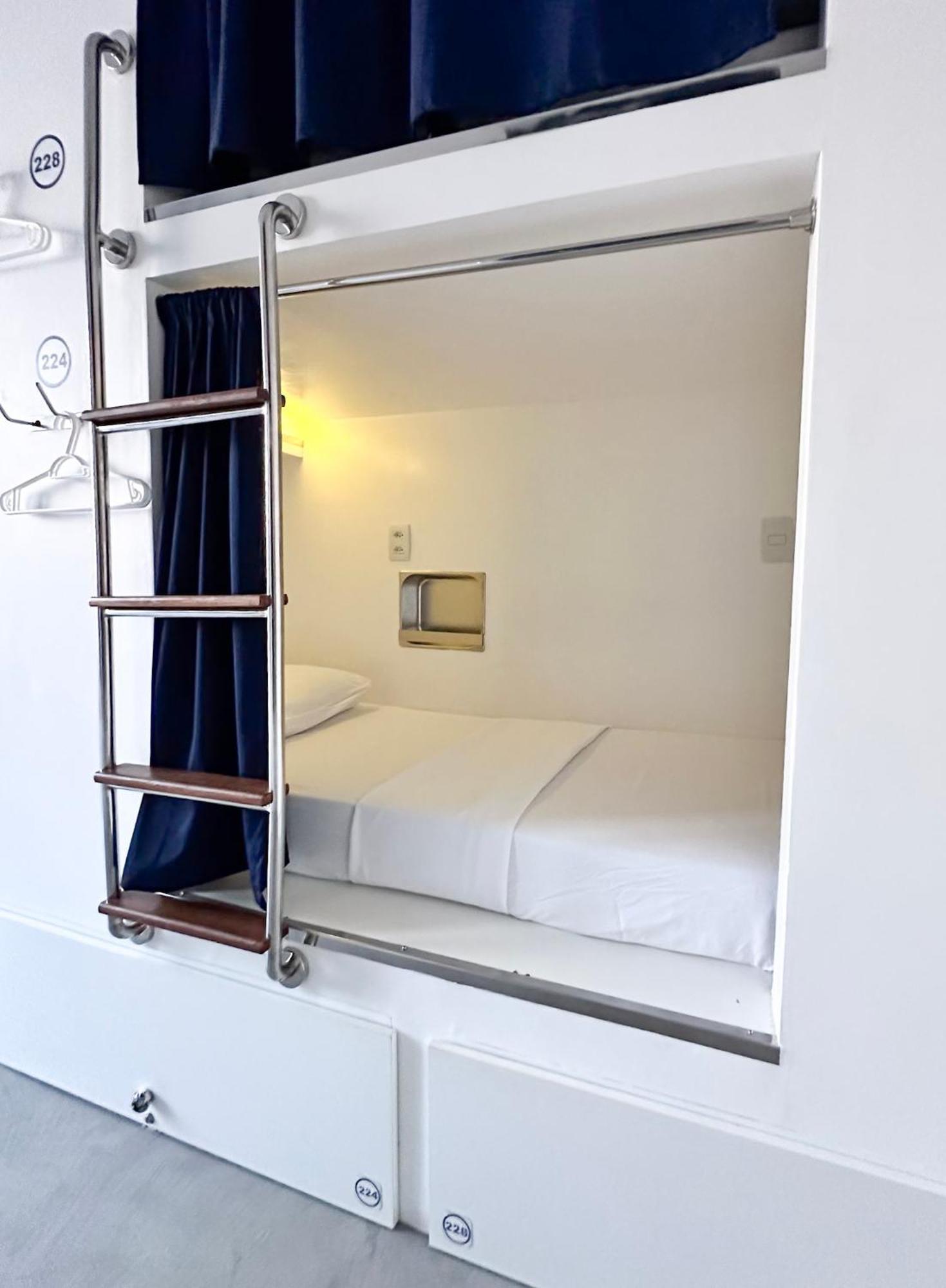 Bed 8-Bed Mixed Dormitory Room