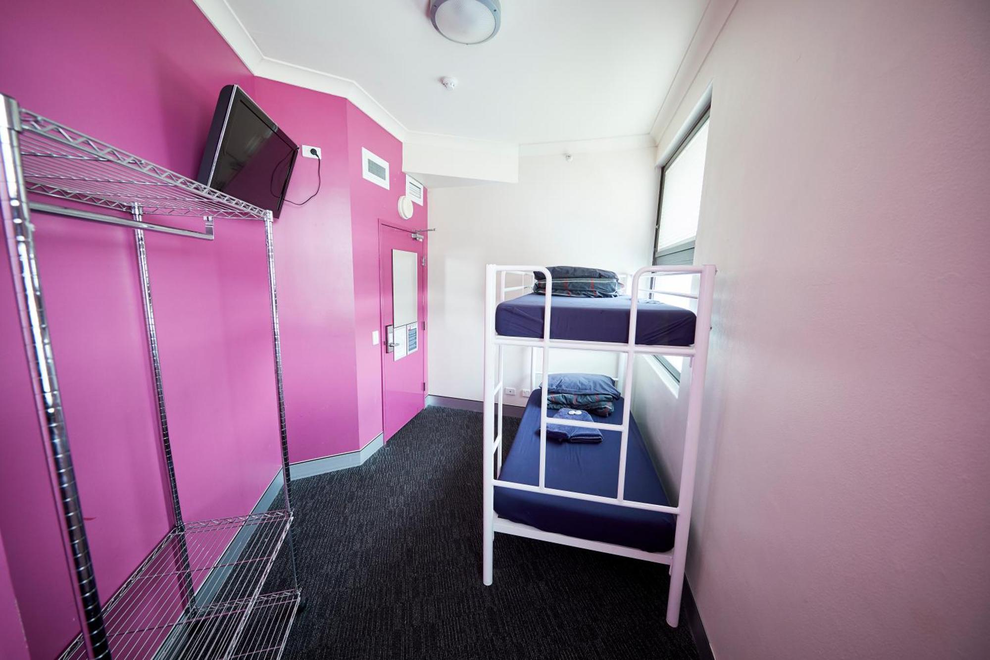 Twin Room,1599654783:JPEG