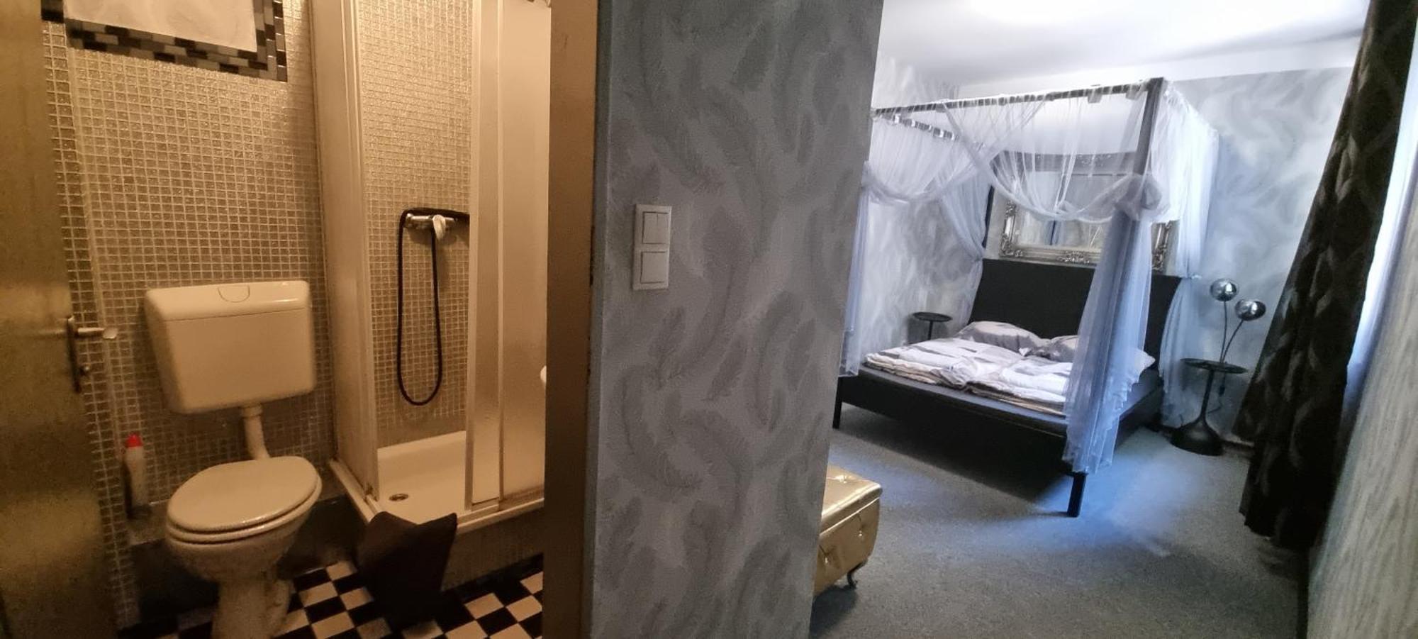 Single Room Bathroom