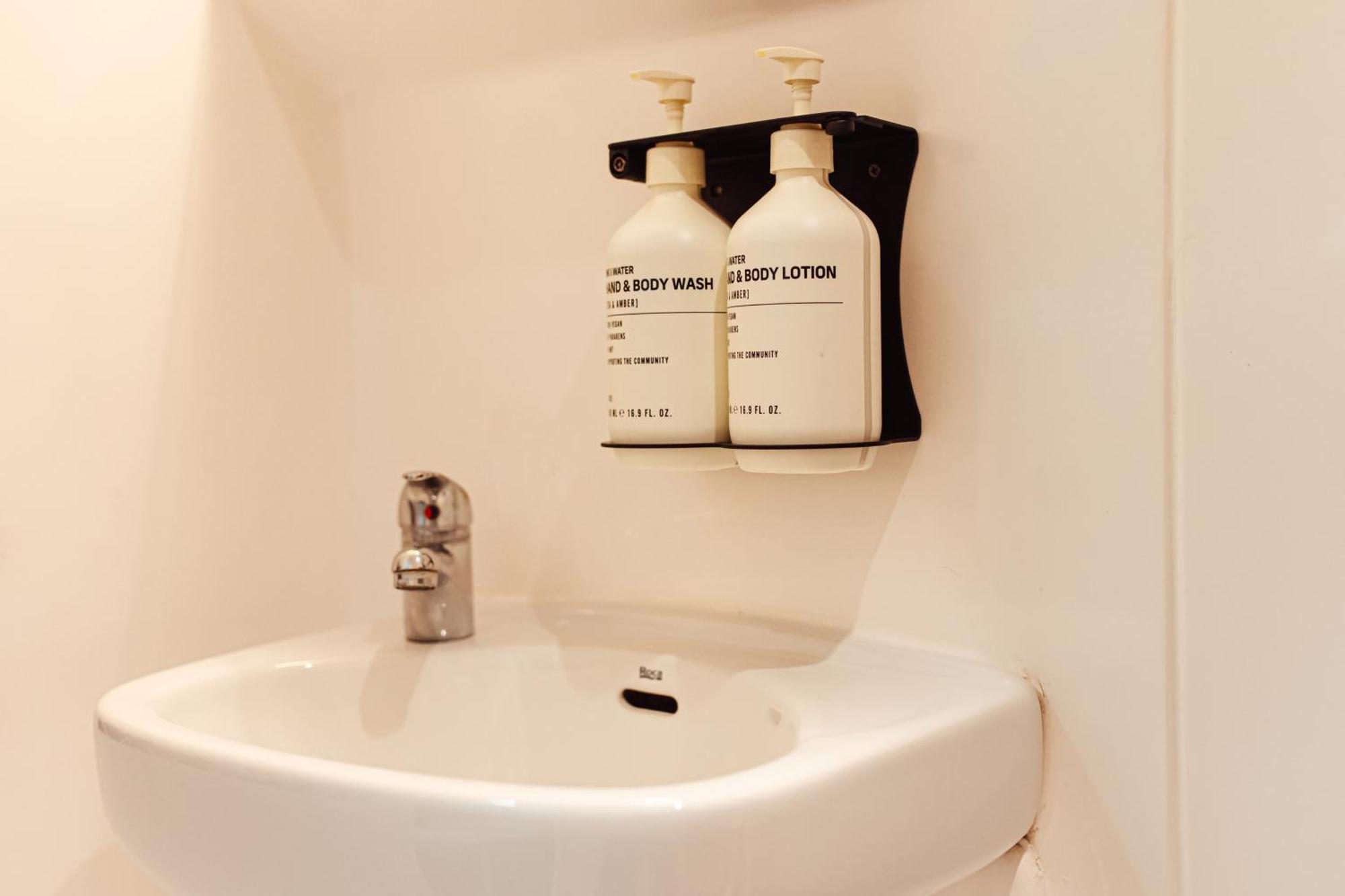 Twin Room with Extra Bed,1608296315:JPEG