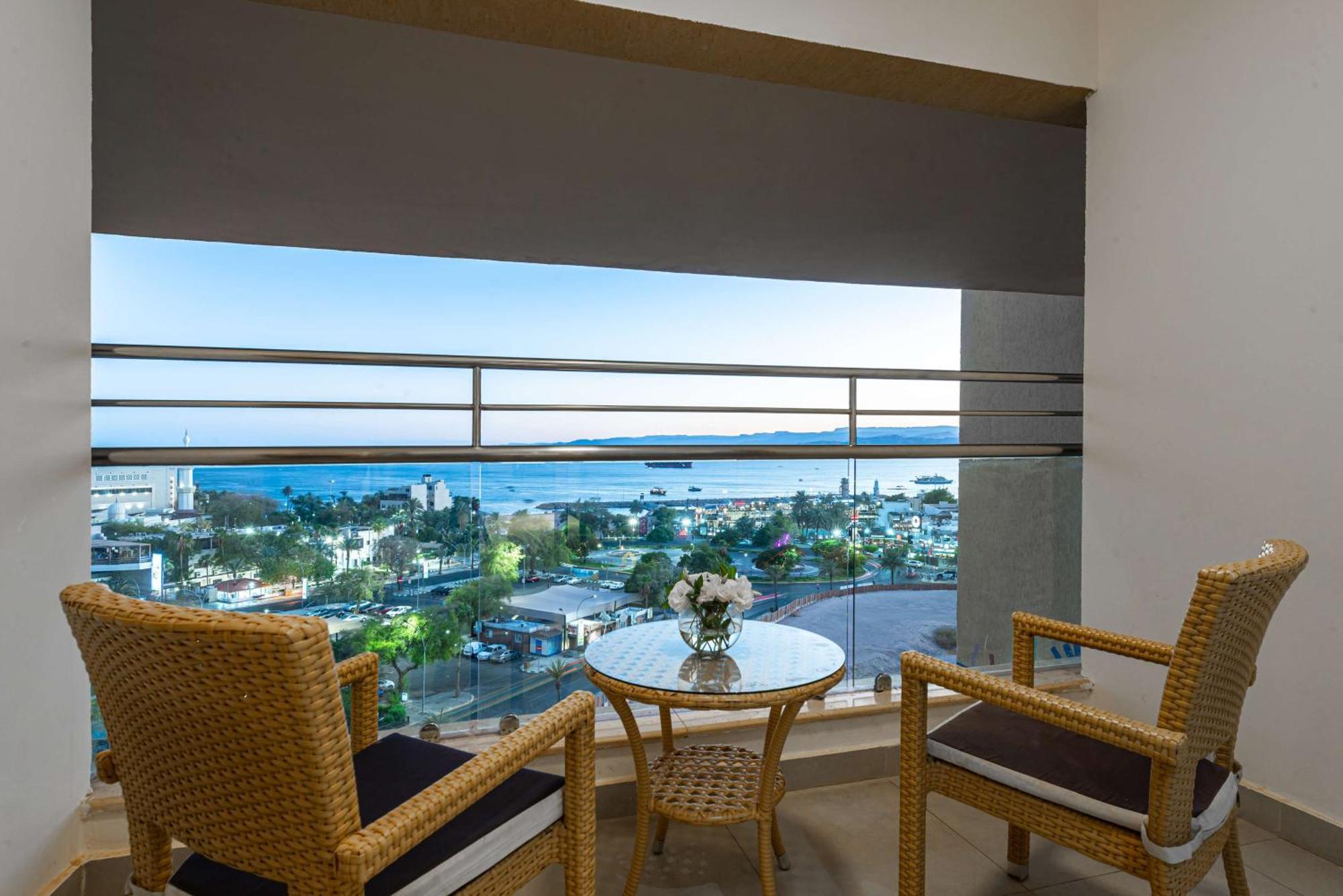 Junior Twin Suite with Sea View