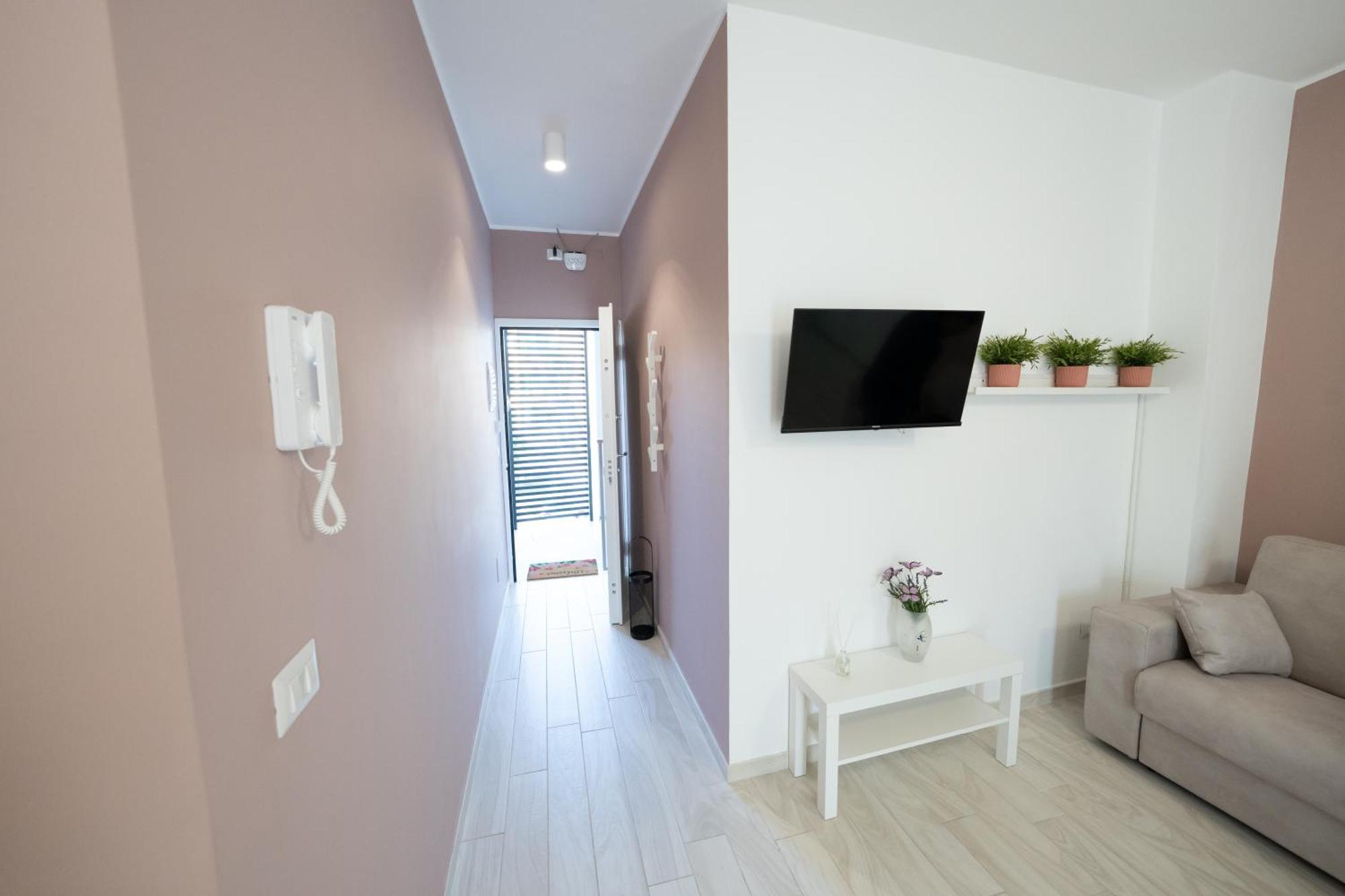 Suite with Balcony,1612912461:JPEG