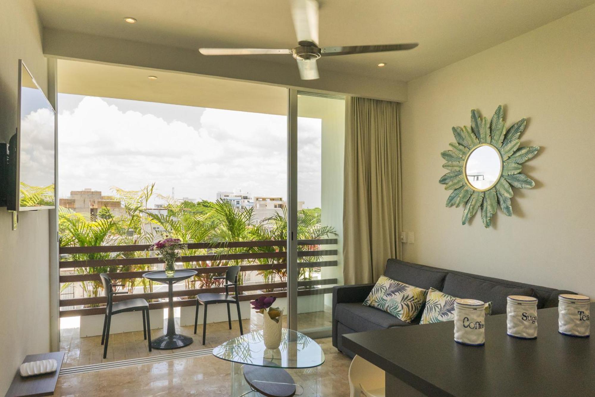 Deluxe Apartment