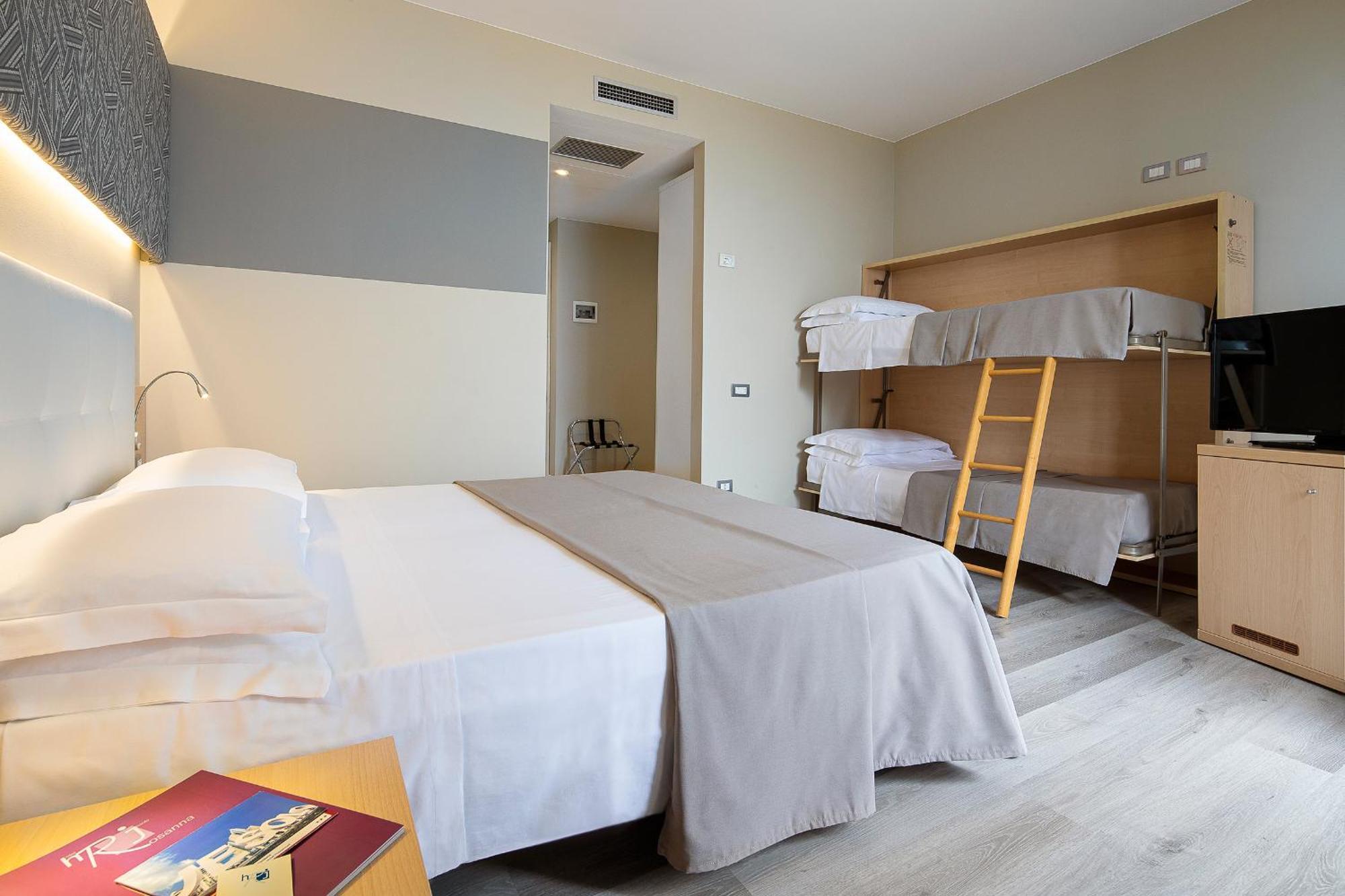 Vierbettzimmer mit Meerblick