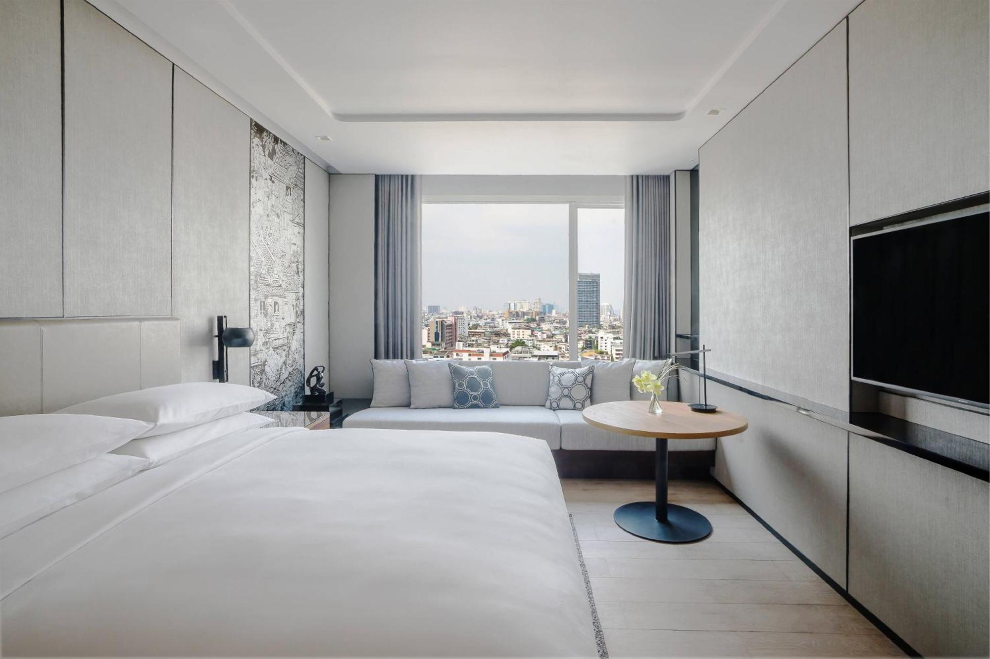 Deluxe Room 1 King Bed