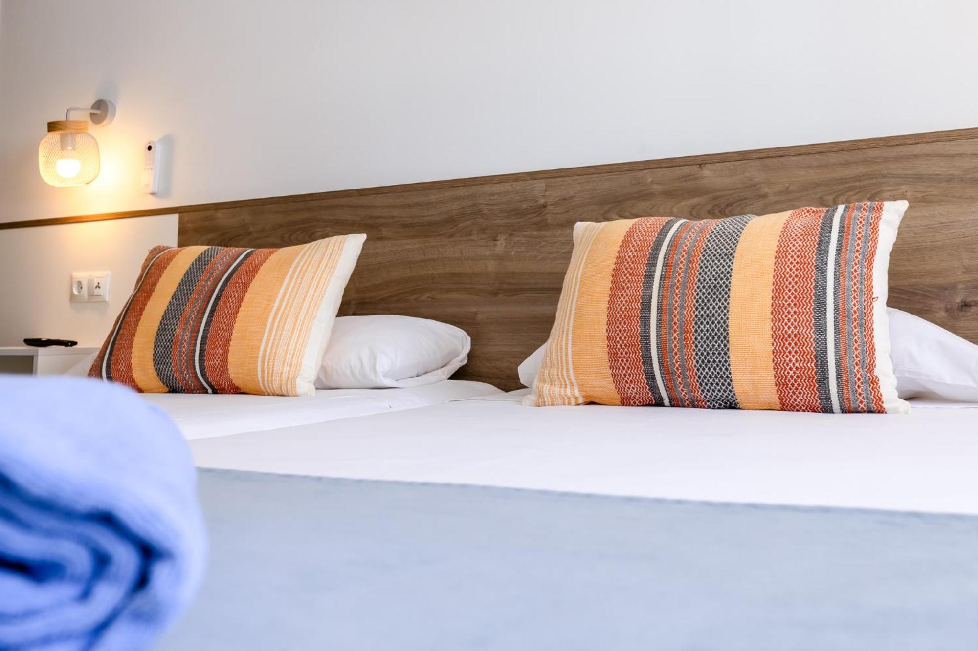One-Bedroom Apartment without Cleaning Service