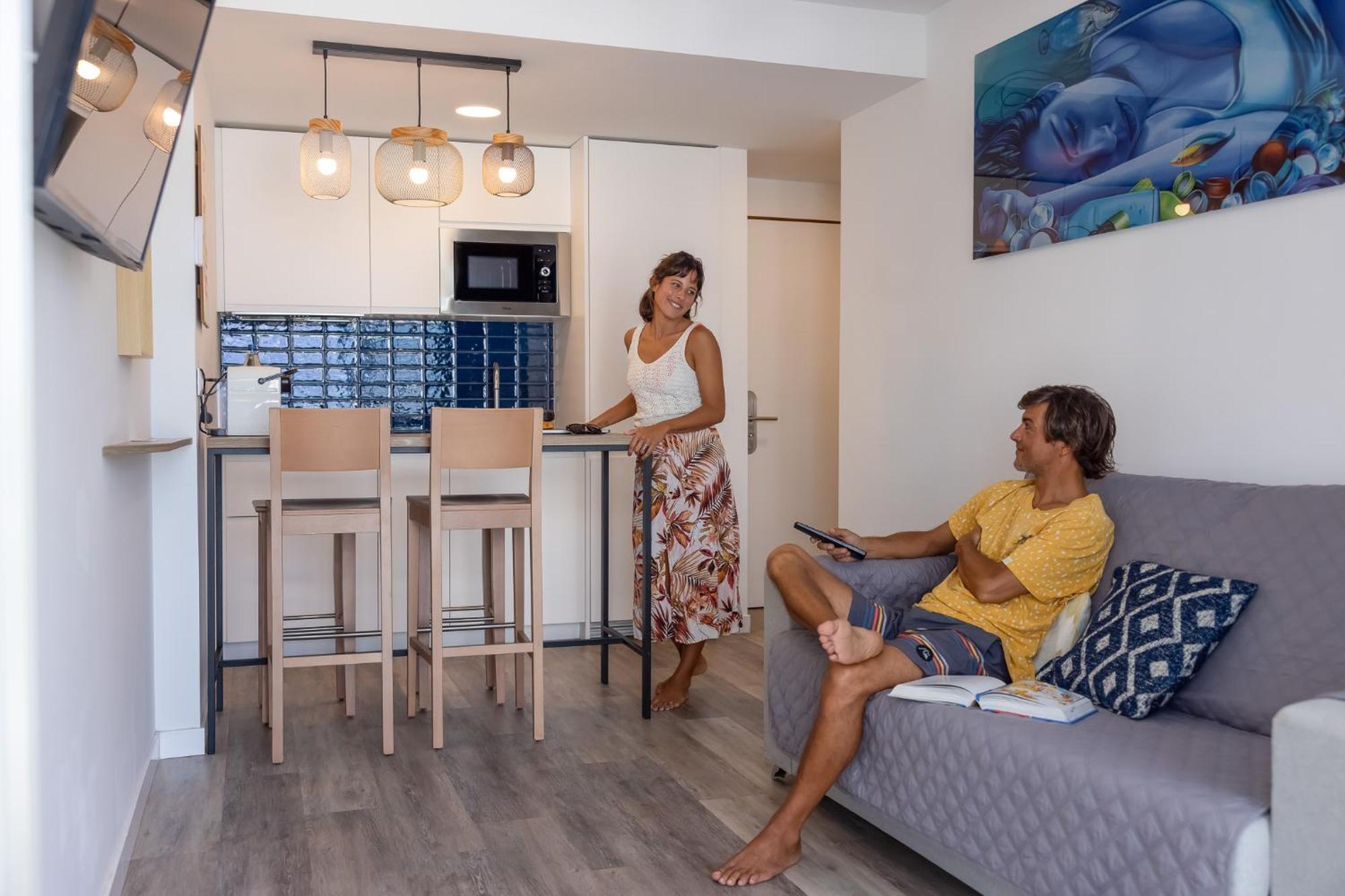 One-Bedroom Apartment without Cleaning Service