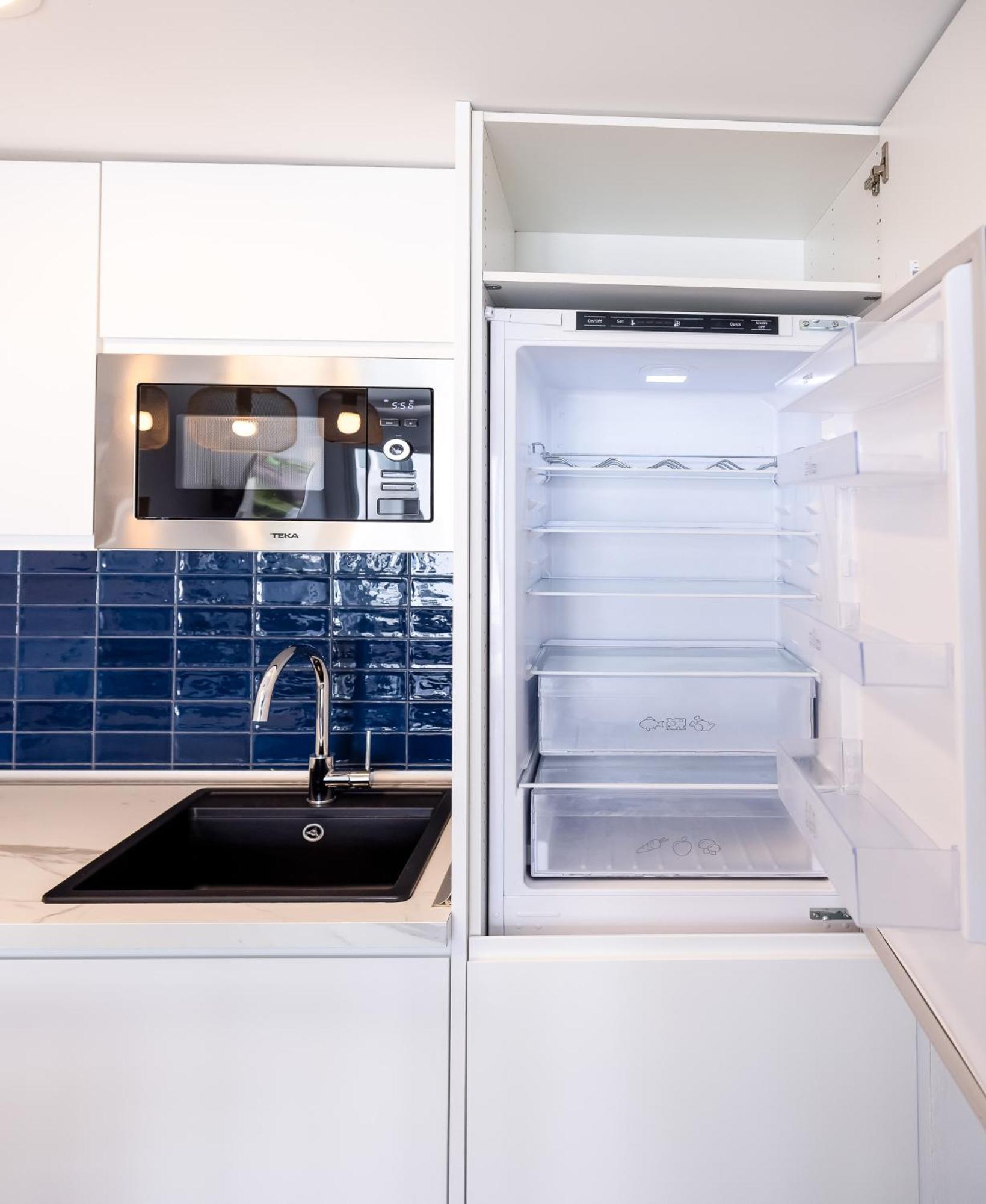 One-Bedroom Apartment without Cleaning Service