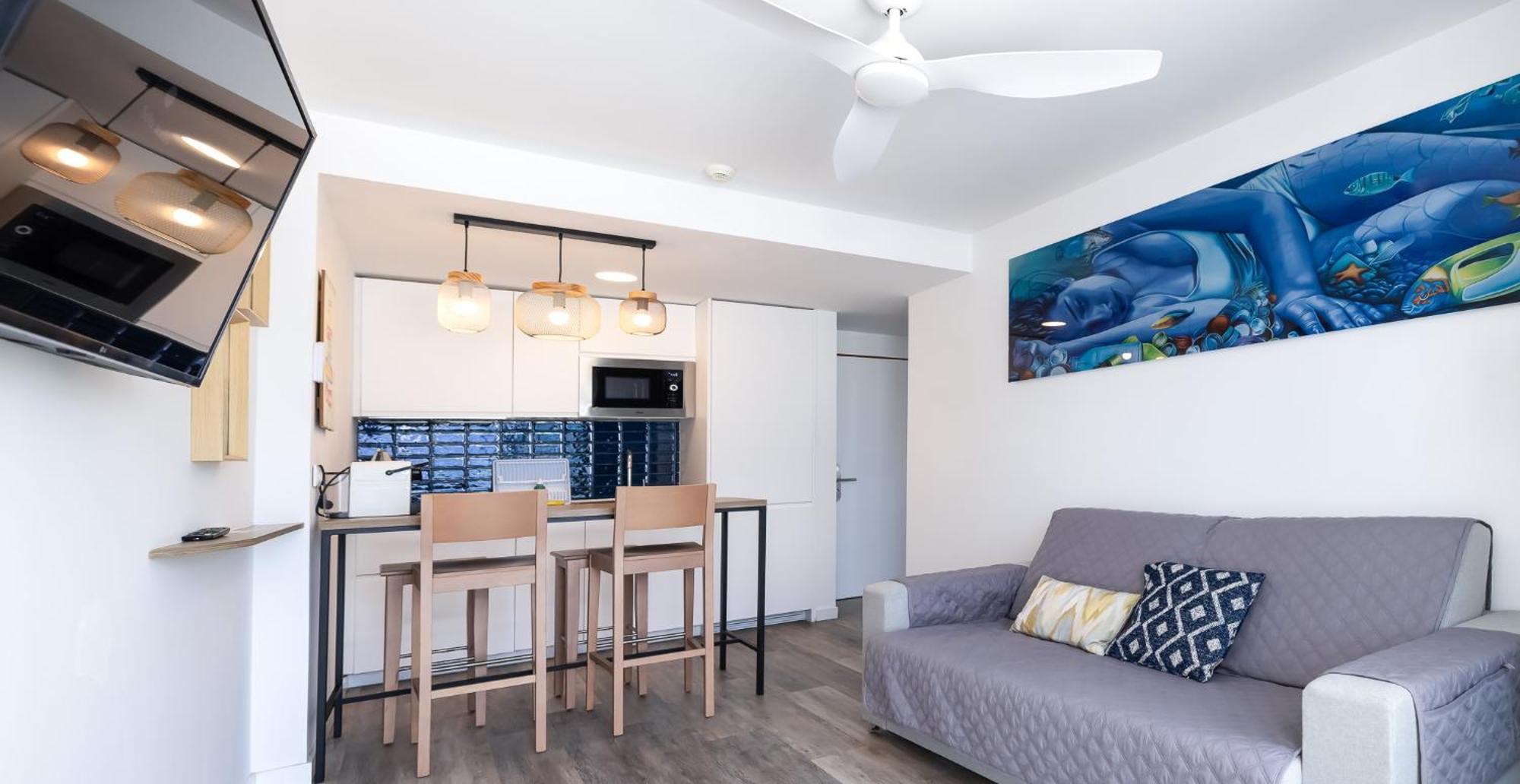 One-Bedroom Apartment without Cleaning Service