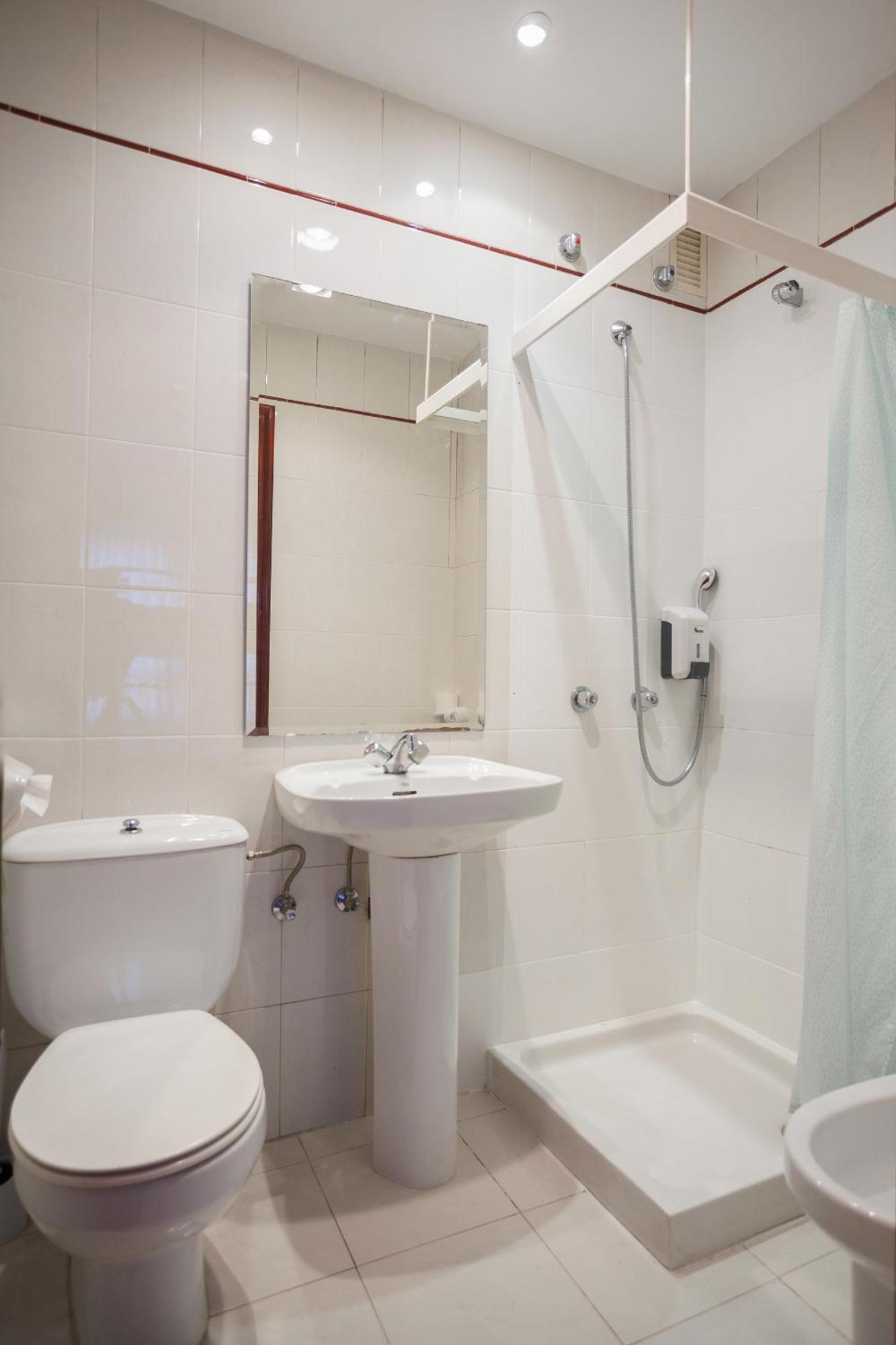 Double Room with Bunk Beds and Private Bathroom,1619178096:JPEG