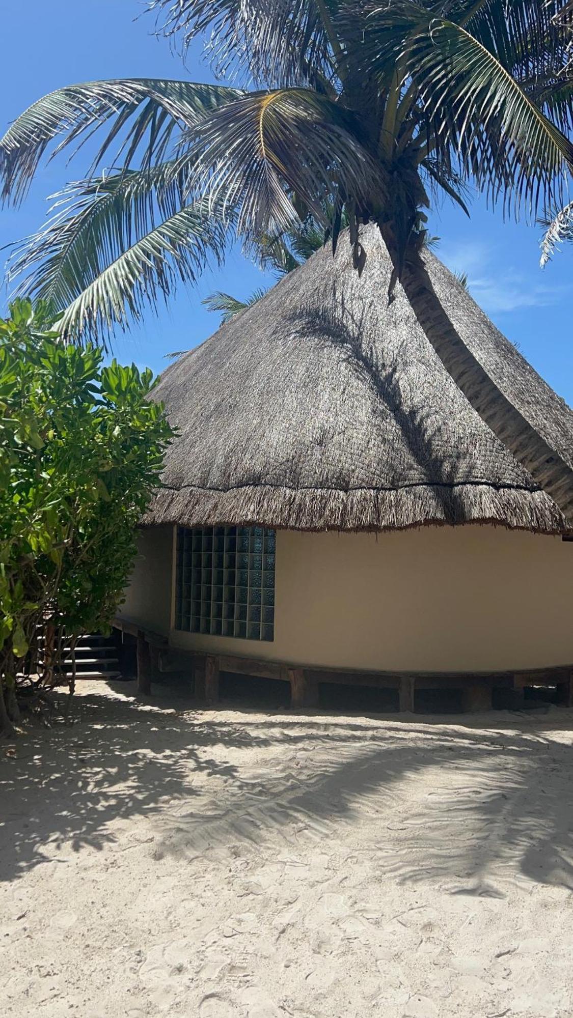 Bungalow Beach Front