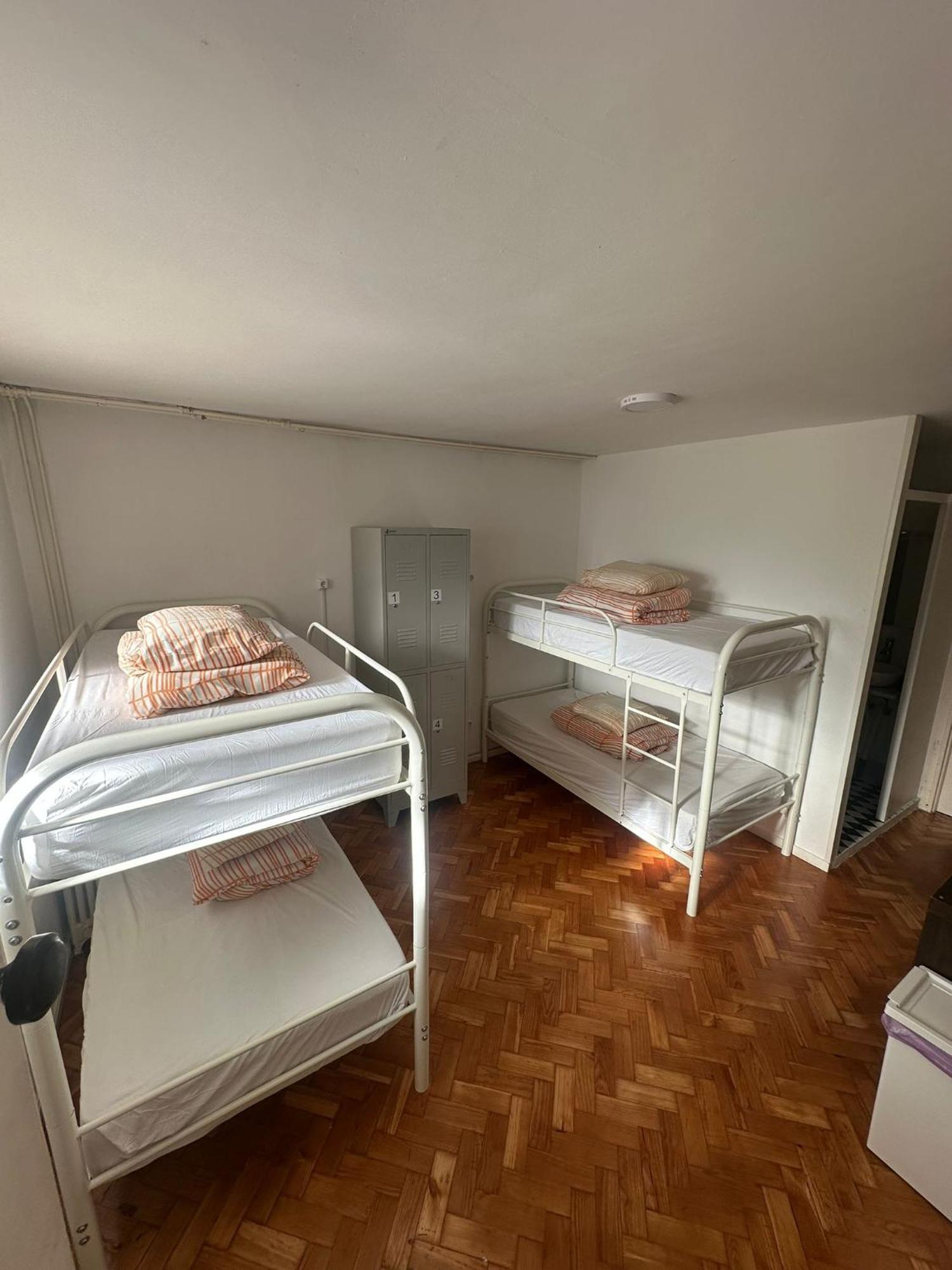 Habitación Cuádruple con baño privado