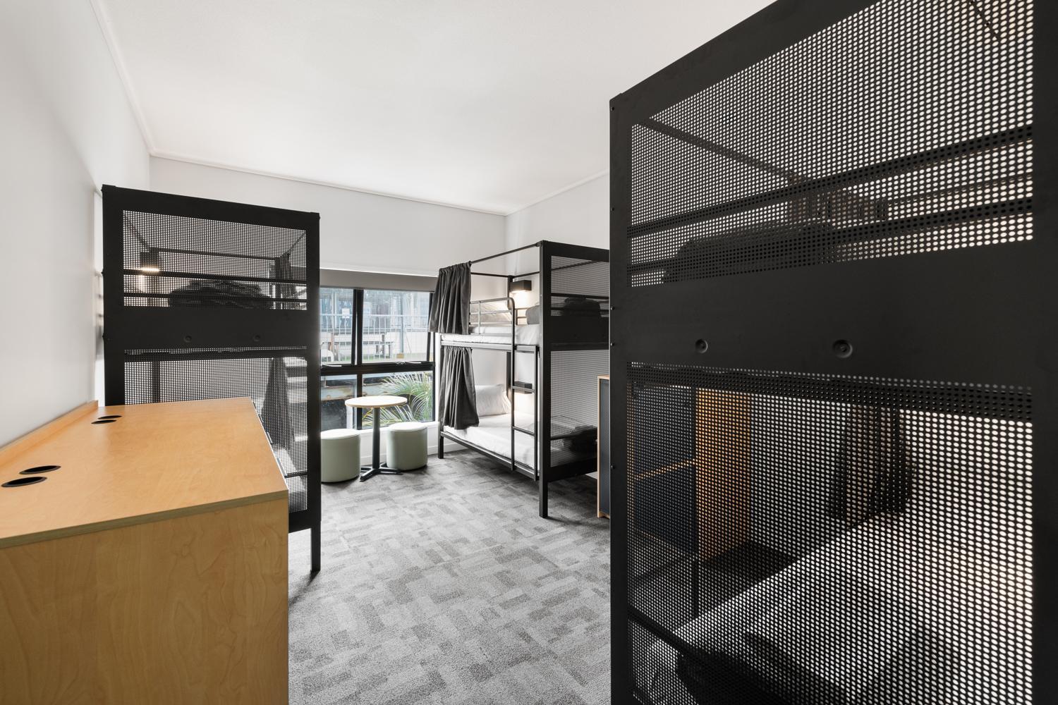 Bed 6-Bed Female Dormitory Room