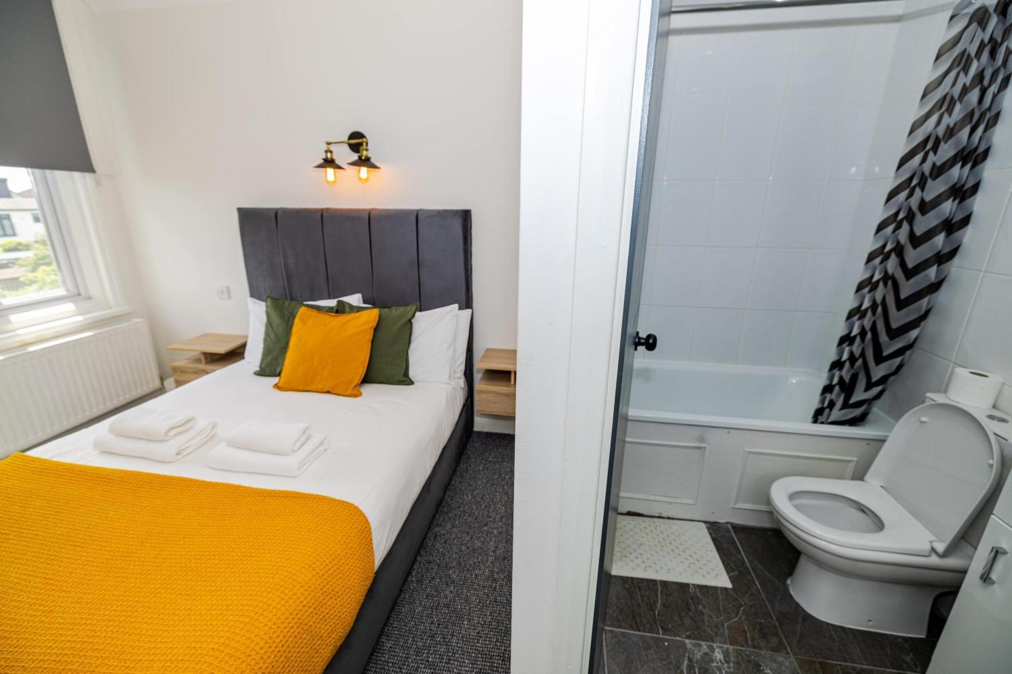 Deluxe Single Room