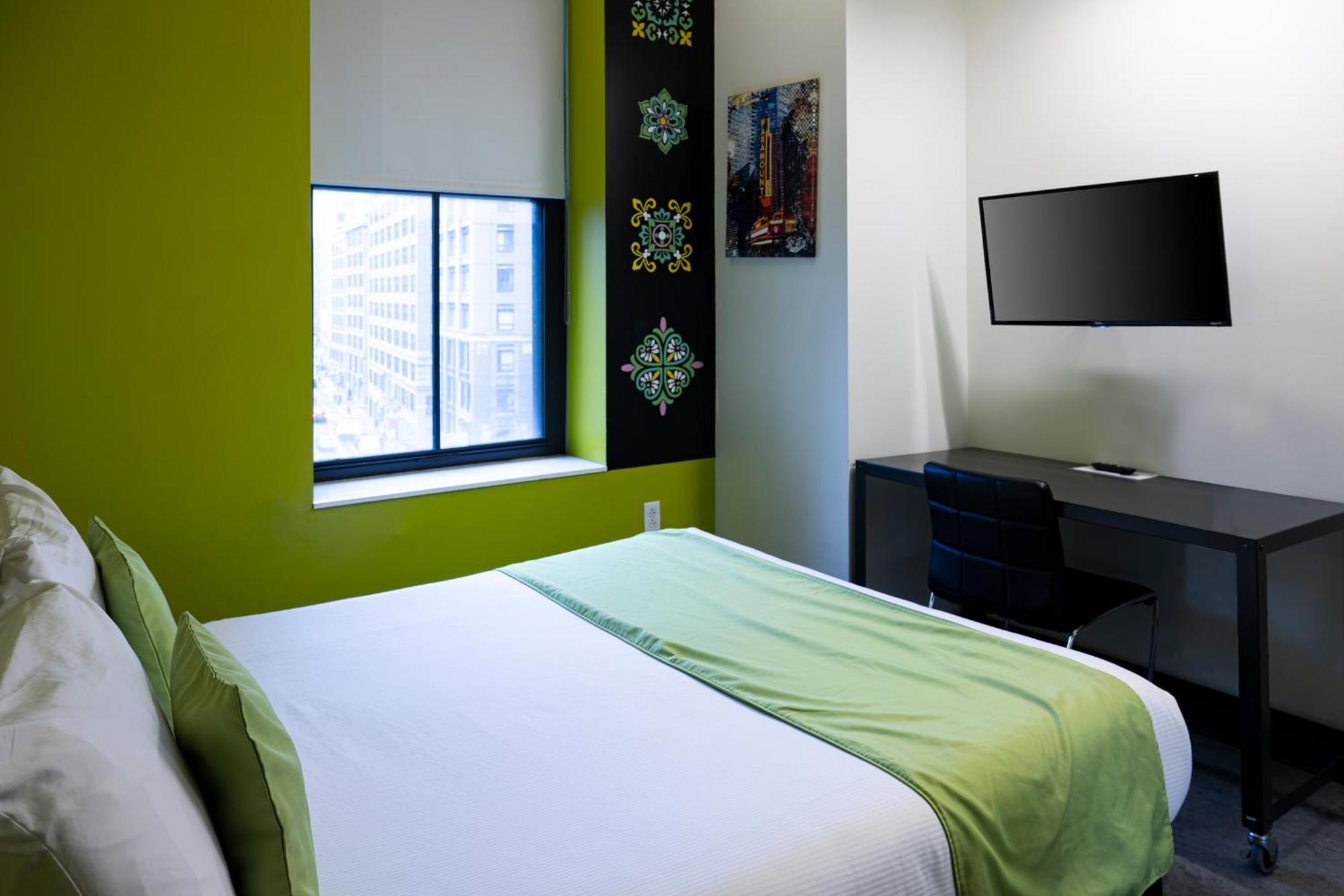 Private Queen Room Ensuite