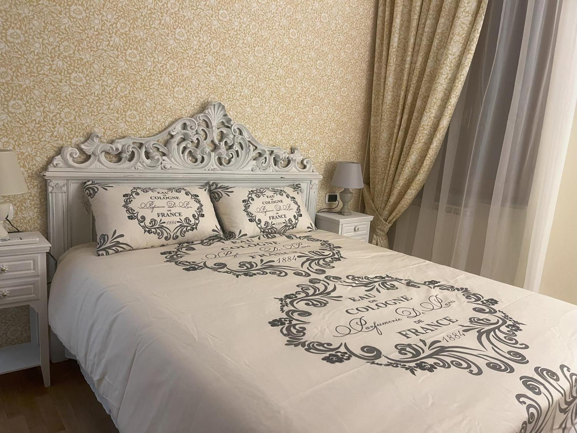 Deluxe Room,1642376213:JPEG