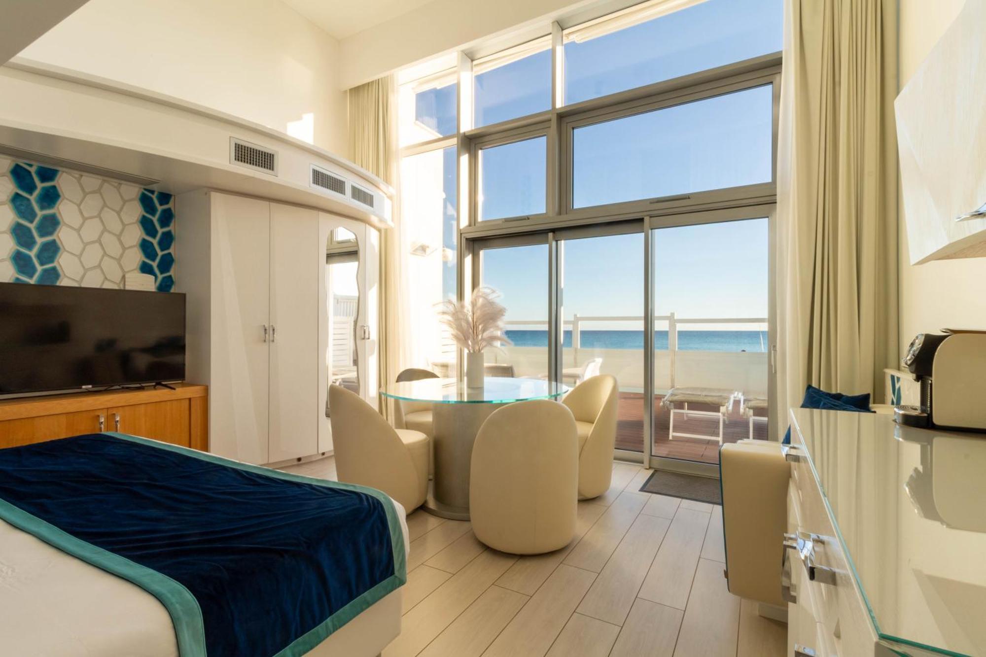 Large Double Room,1643244210:JPEG
