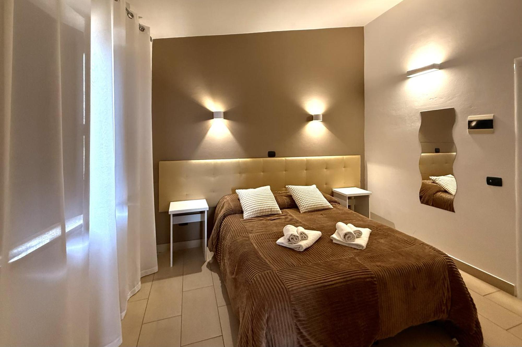Double Room Private Bathroom