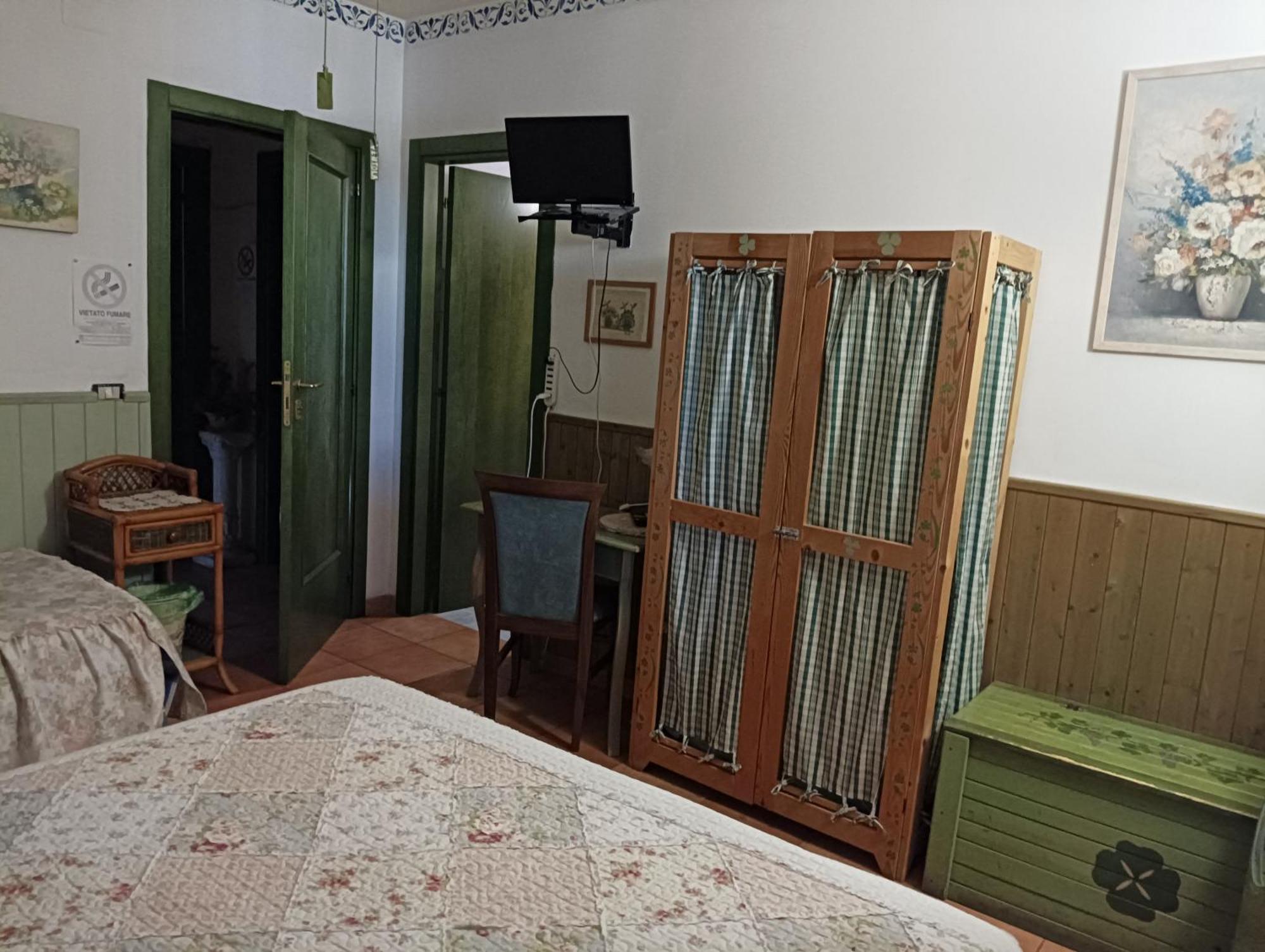Triple Room Private Bathroom