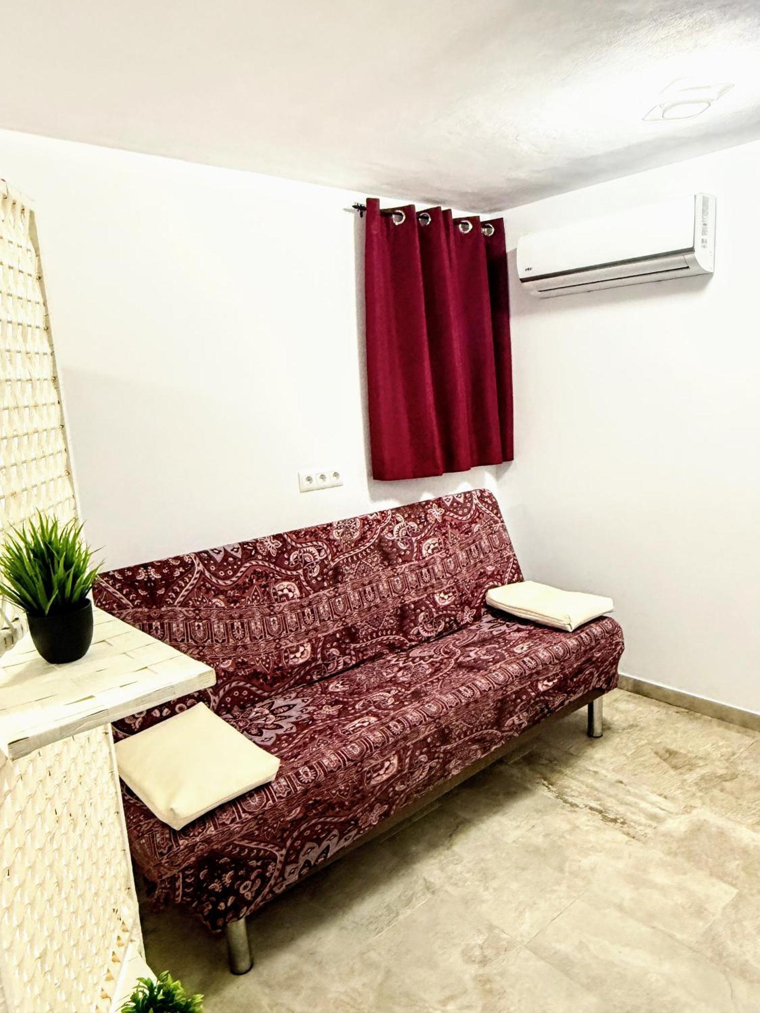 Deluxe Double Room Shower