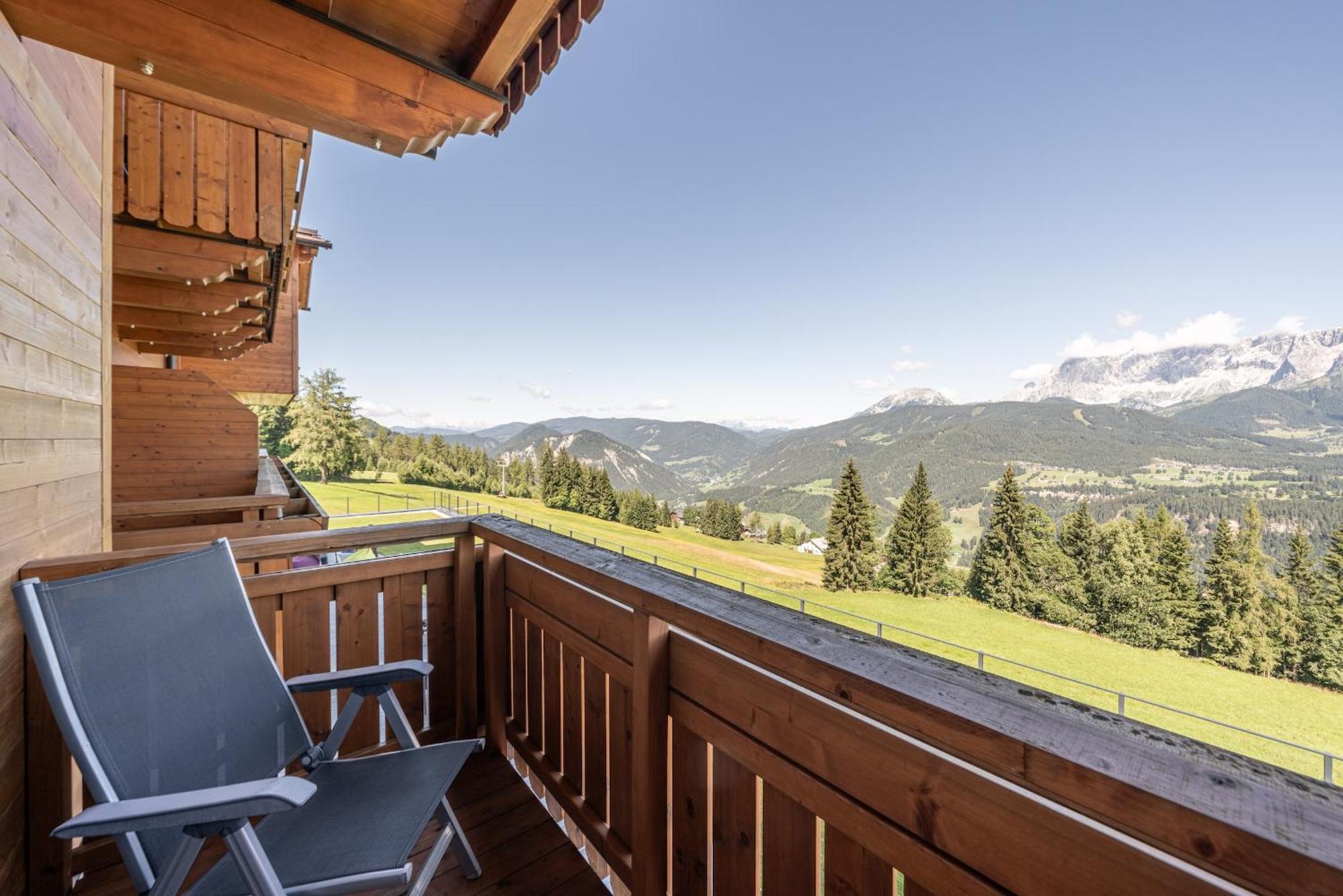 Double Room with Balcony,1651190900:JPEG