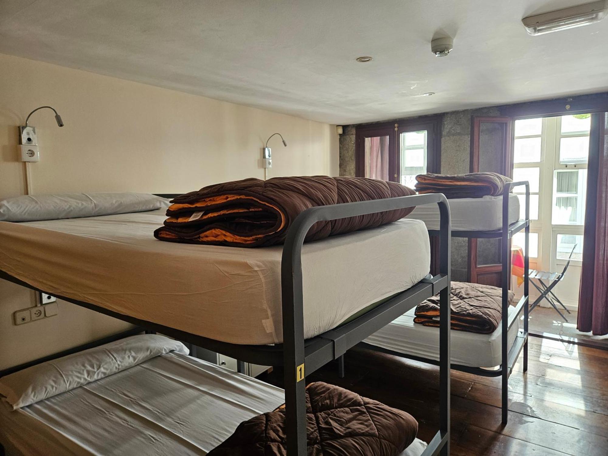 Bunk Bed Mixed Dormitory Room