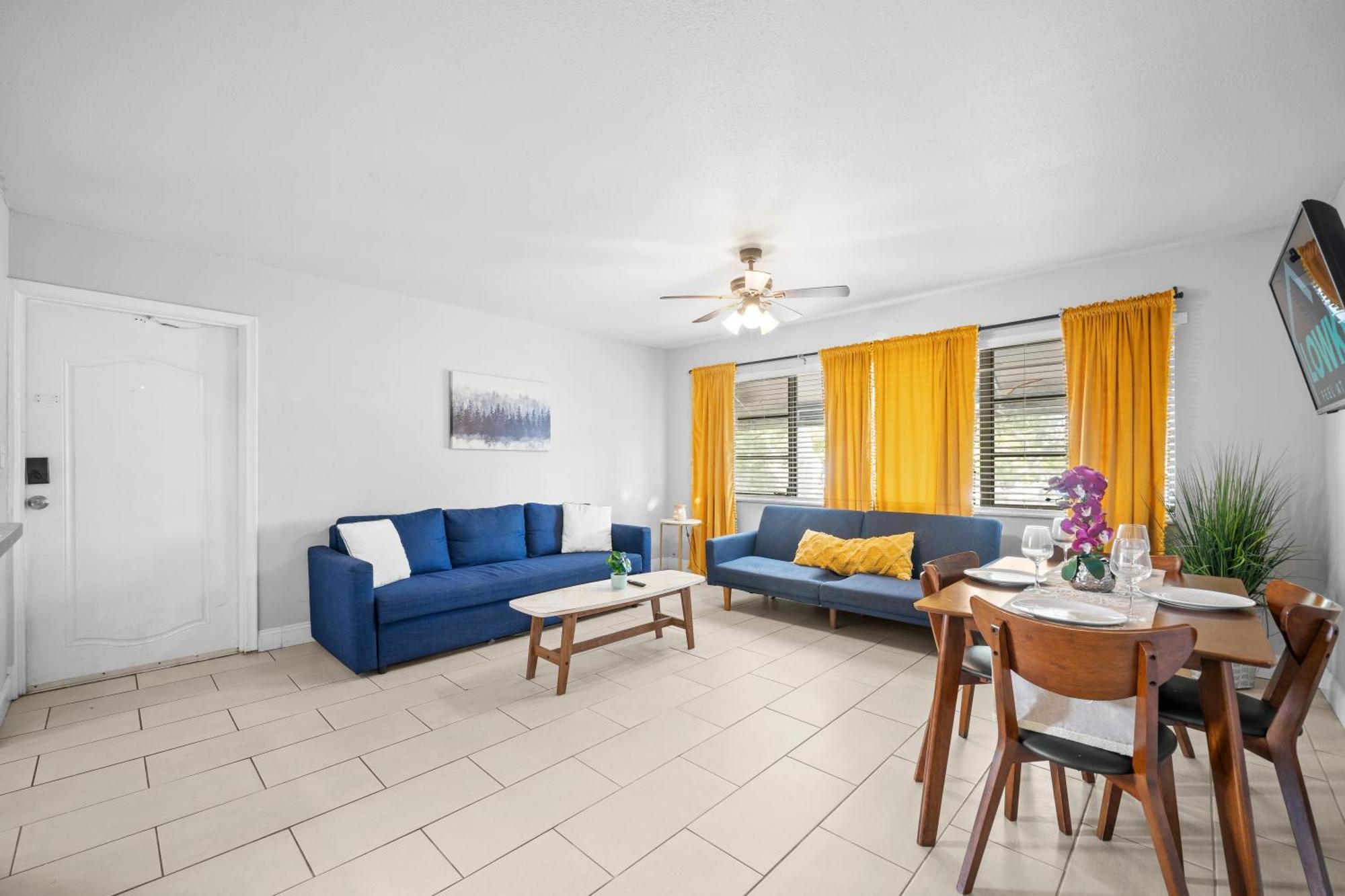 Premium Two Bedroom Two Bath Family Suite w/ Kitchen and Sofa Bed,1656264173:JPEG