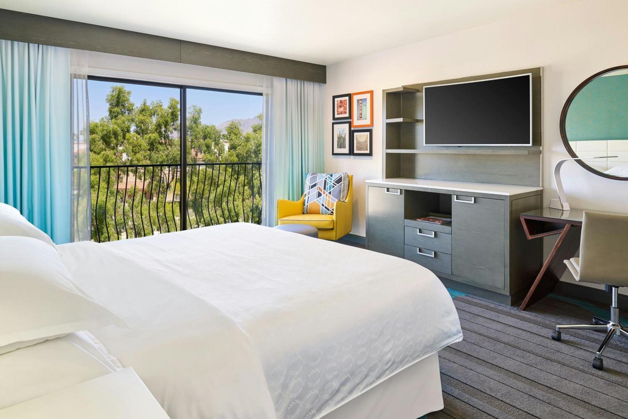 Guest Room 1 King