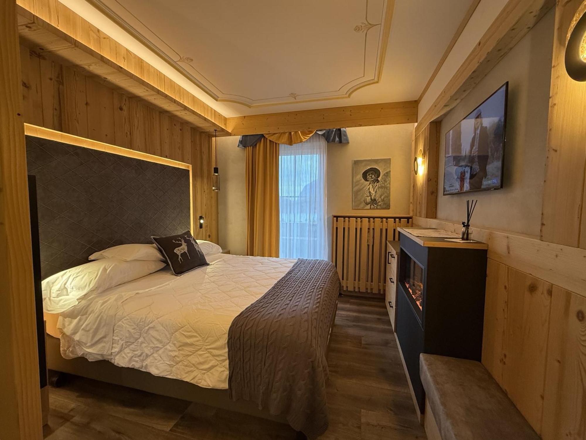 Superior Double or Twin Room,1662399121:JPEG