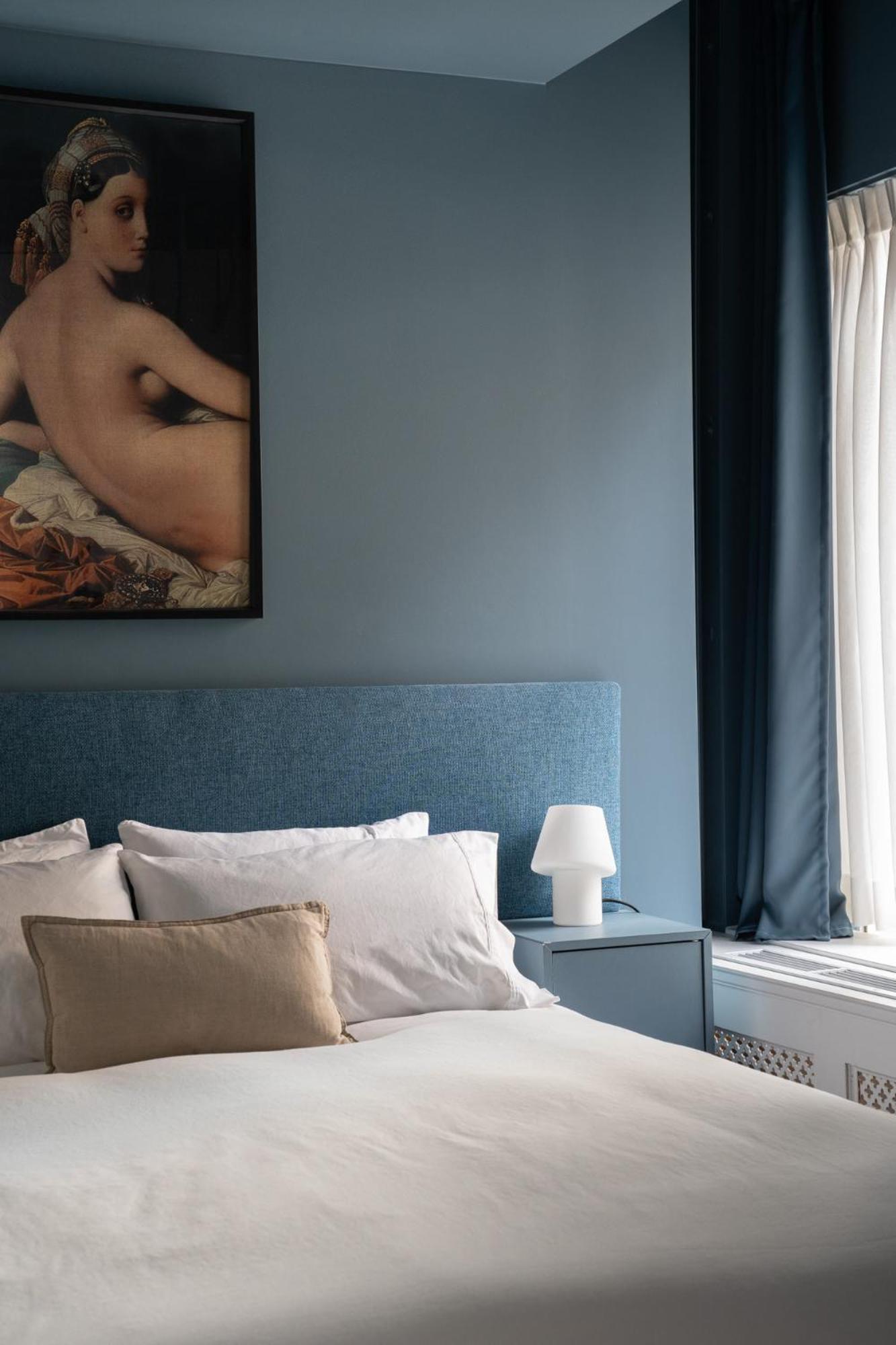 Room 205,1663779956:JPEG