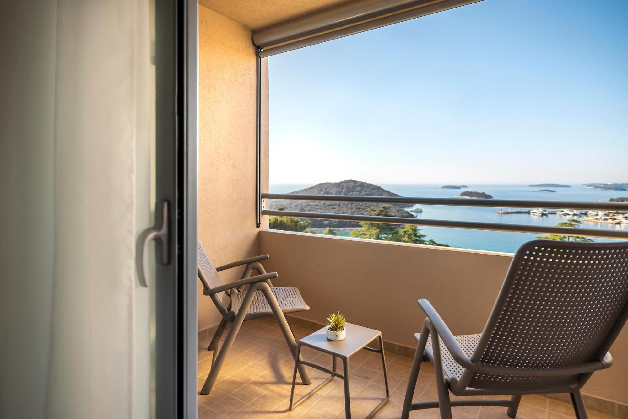 Two bedroom Apartment (6 Adults),1664649443:JPEG