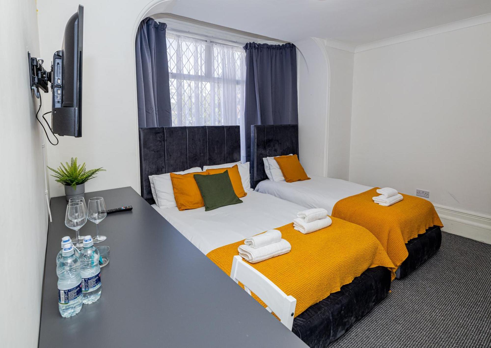 Deluxe Triple Room