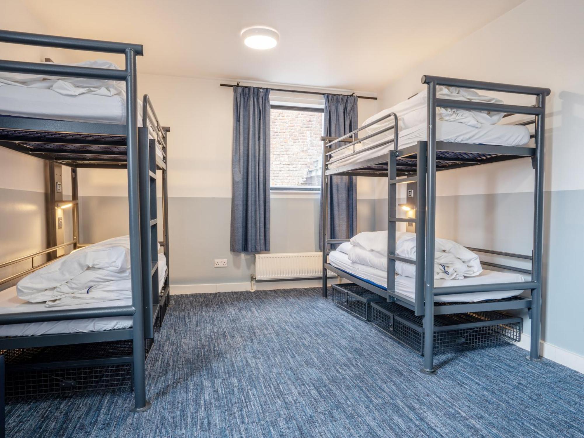 Bed 4-Bed Female Dormitory Room