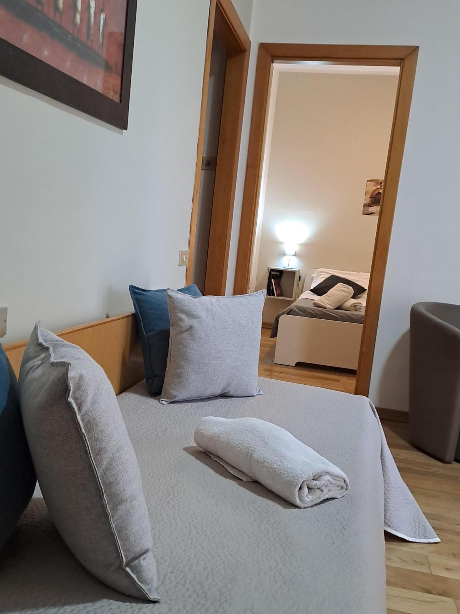 Family Room,1670699021:JPEG