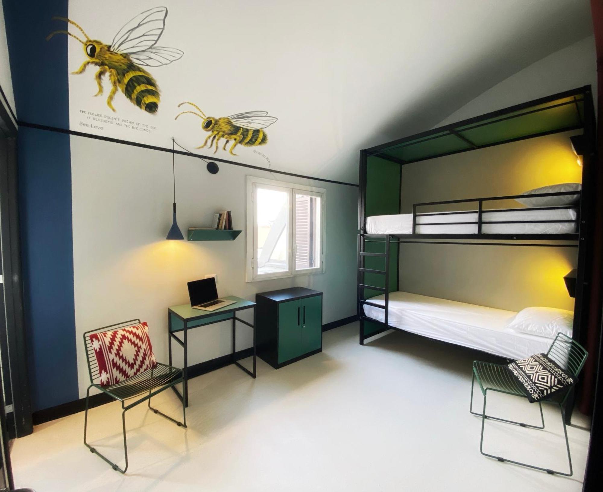 Bed 8-Bed Mixed Dormitory Room