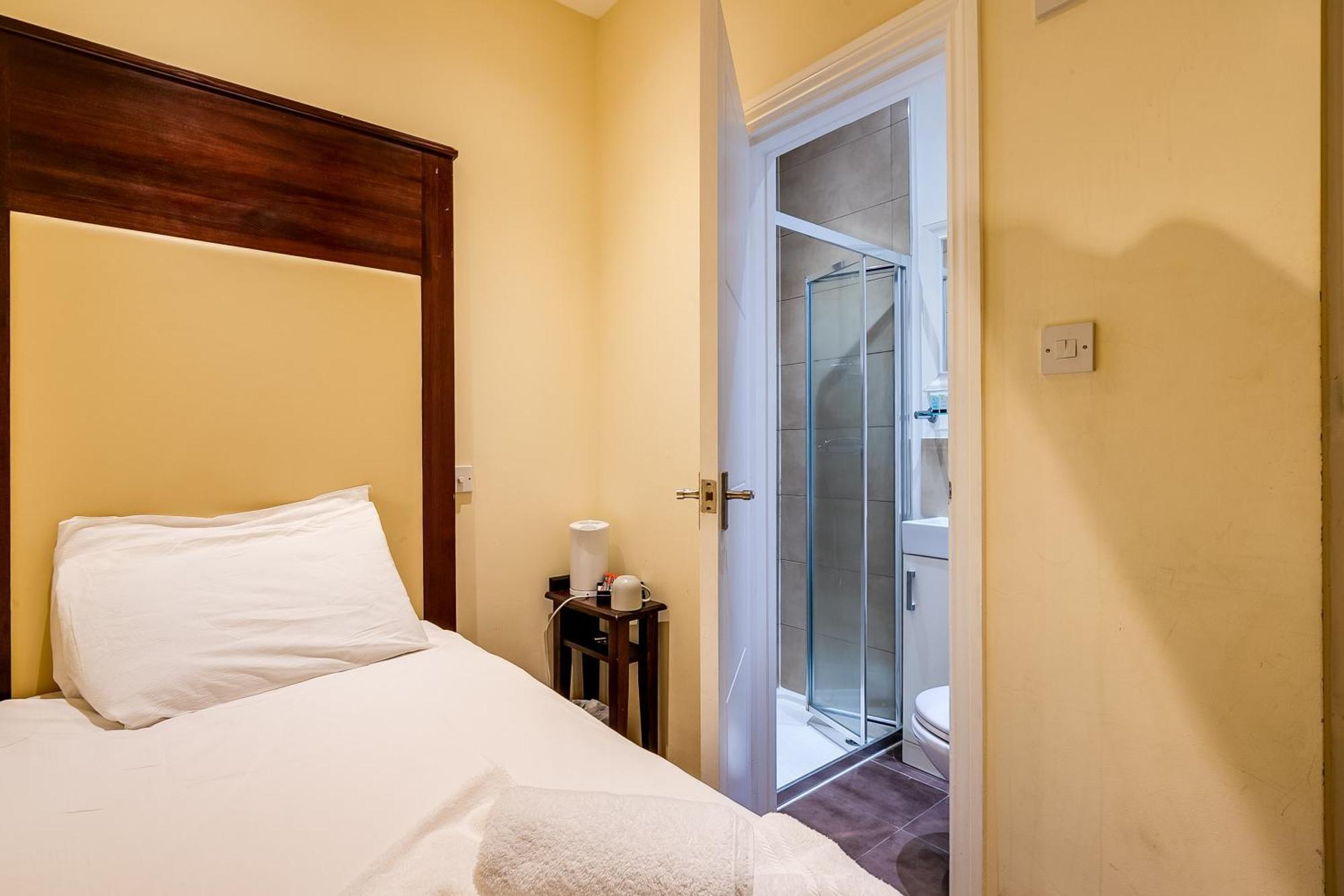 Single Room No Window,1673930719:JPEG