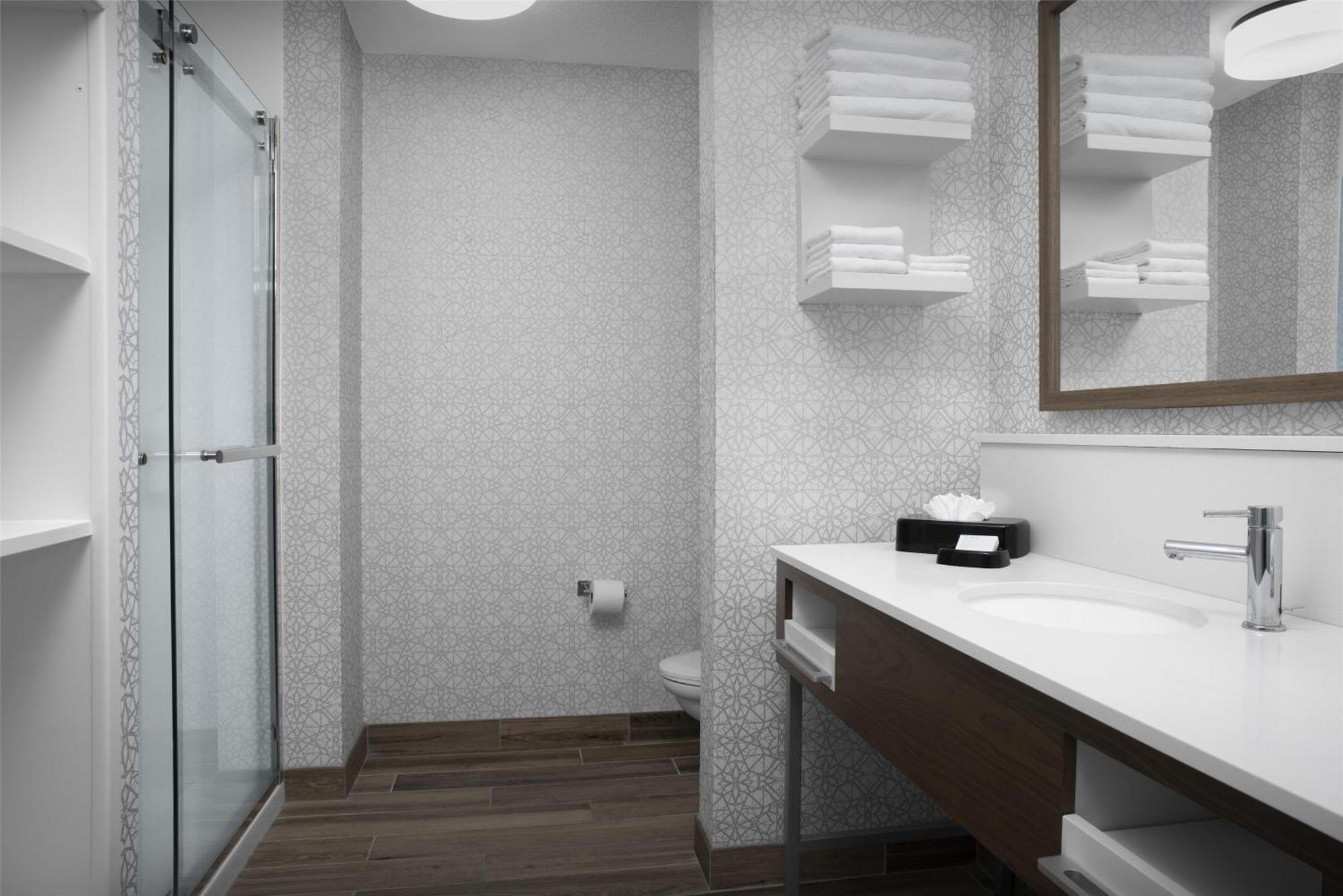 King Study Room - Non-Smoking,1673932845:JPEG