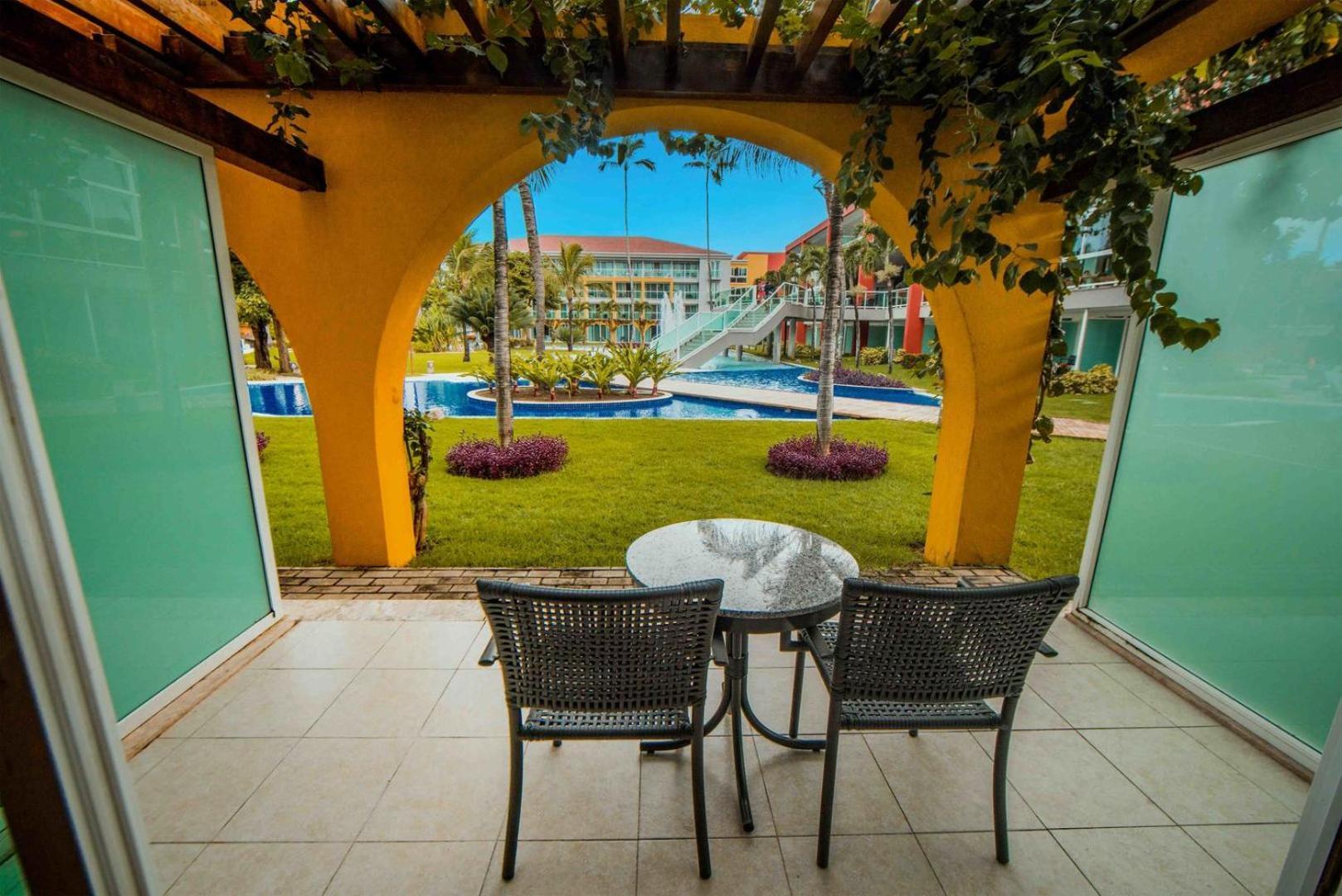 Luxury Room with Pool View,1742726382:JPEG