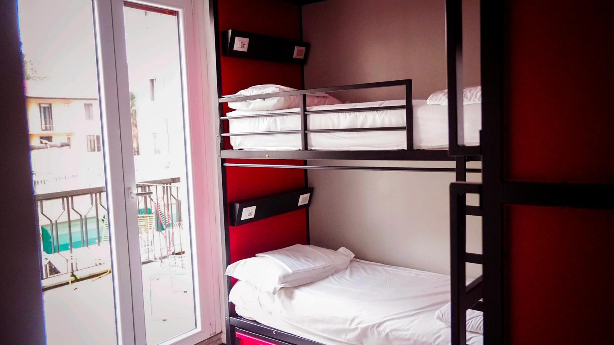 Quadruple Room Bathroom