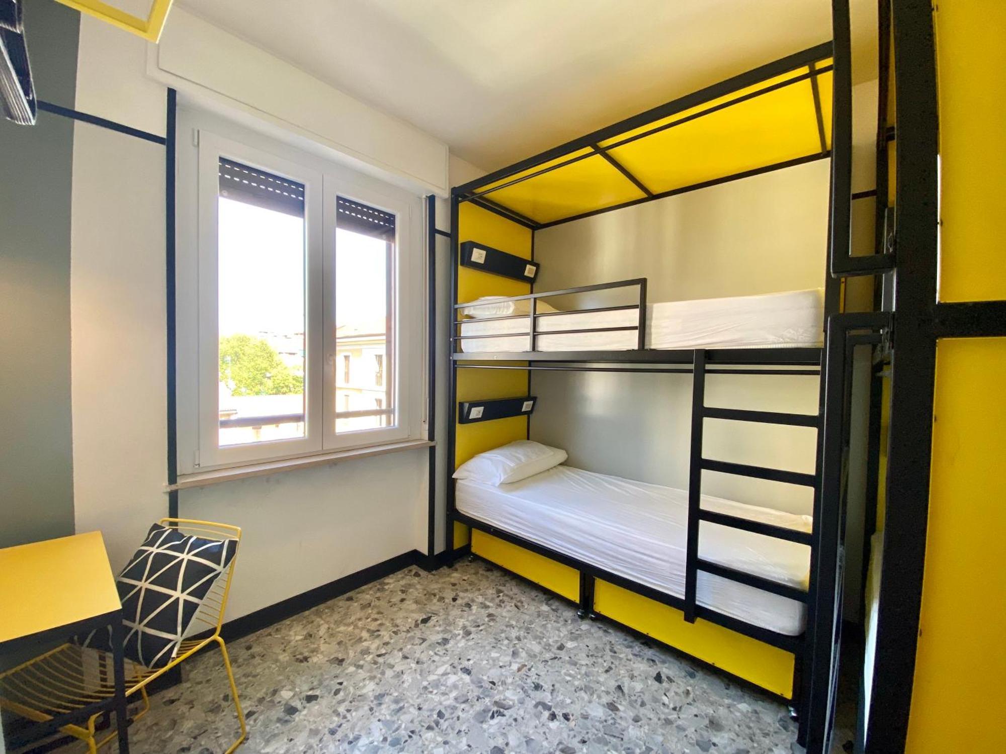 6-Bed Mixed Dormitory Room
