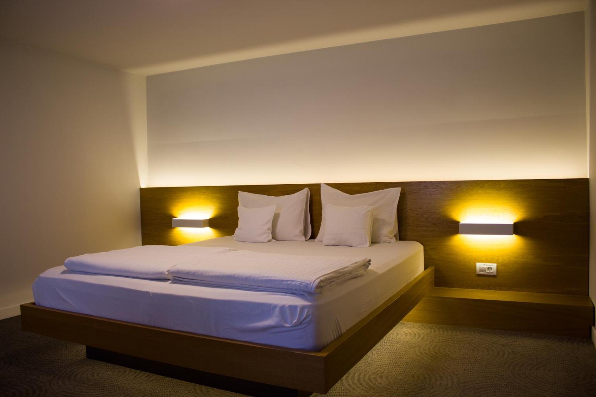 Double Room with Extra Bed,1687461408:JPEG