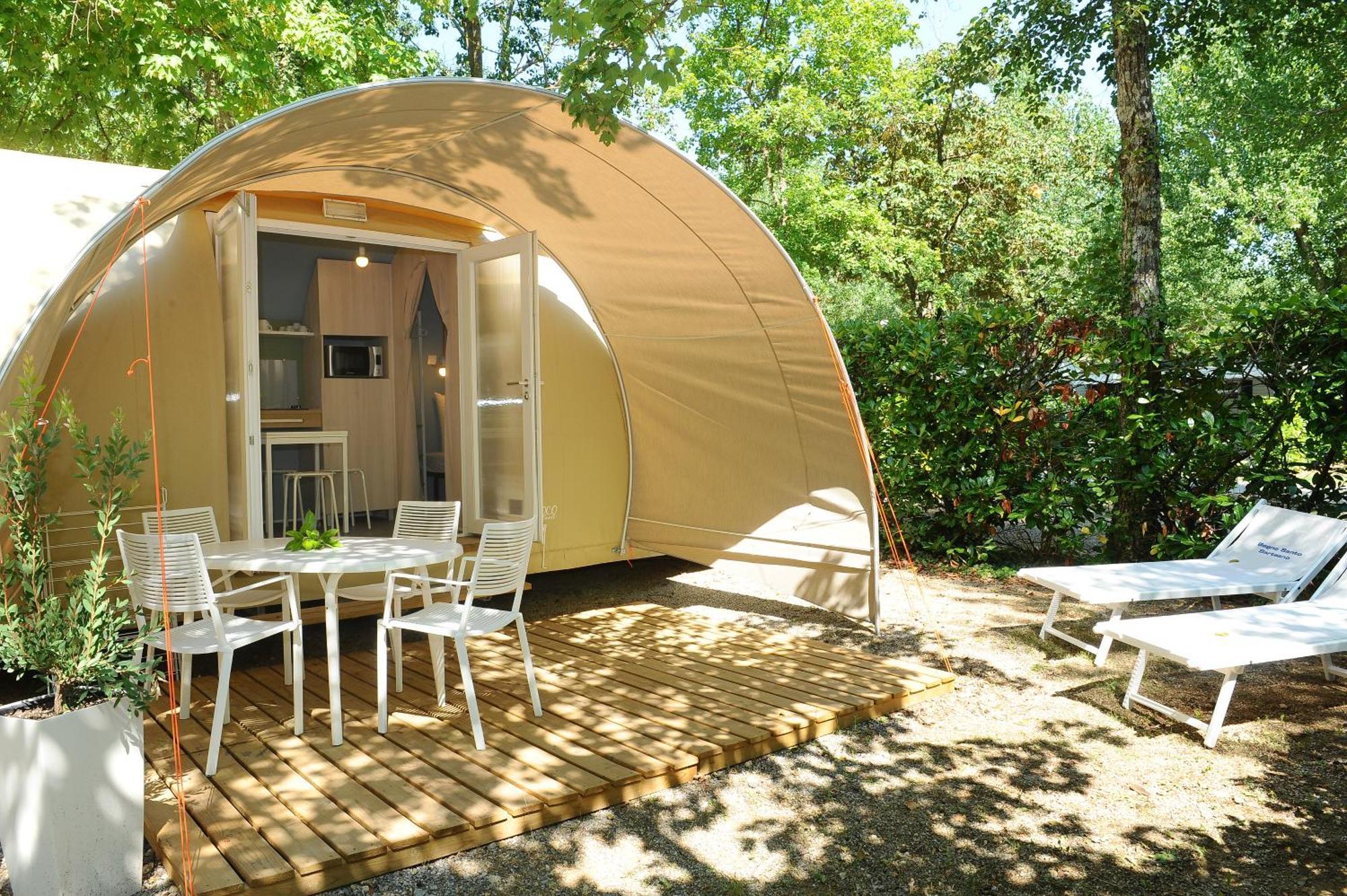 Tent,1698942096:JPEG