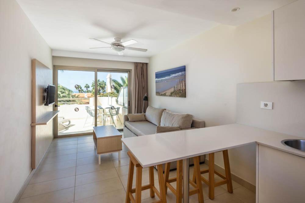 Classic One Bedroom Apartment with Balcony or Terrace
