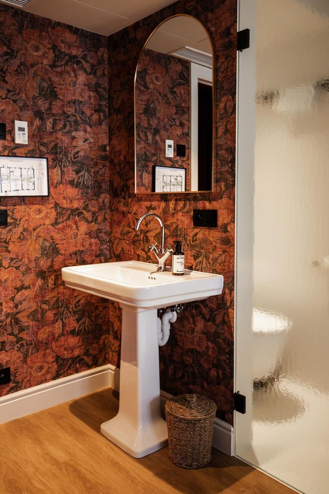Single Room with Private Bathroom,1697782163:JPEG