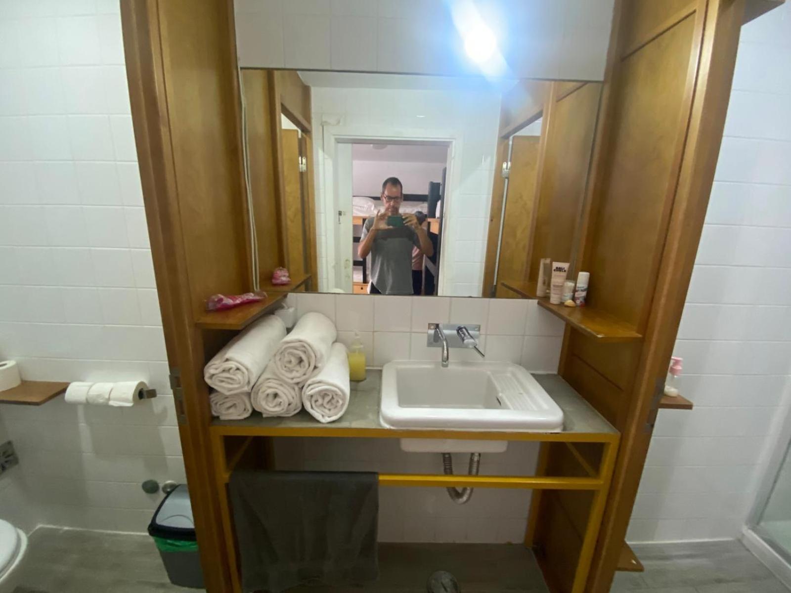 Single Bed 8-Bed Dormitory Room